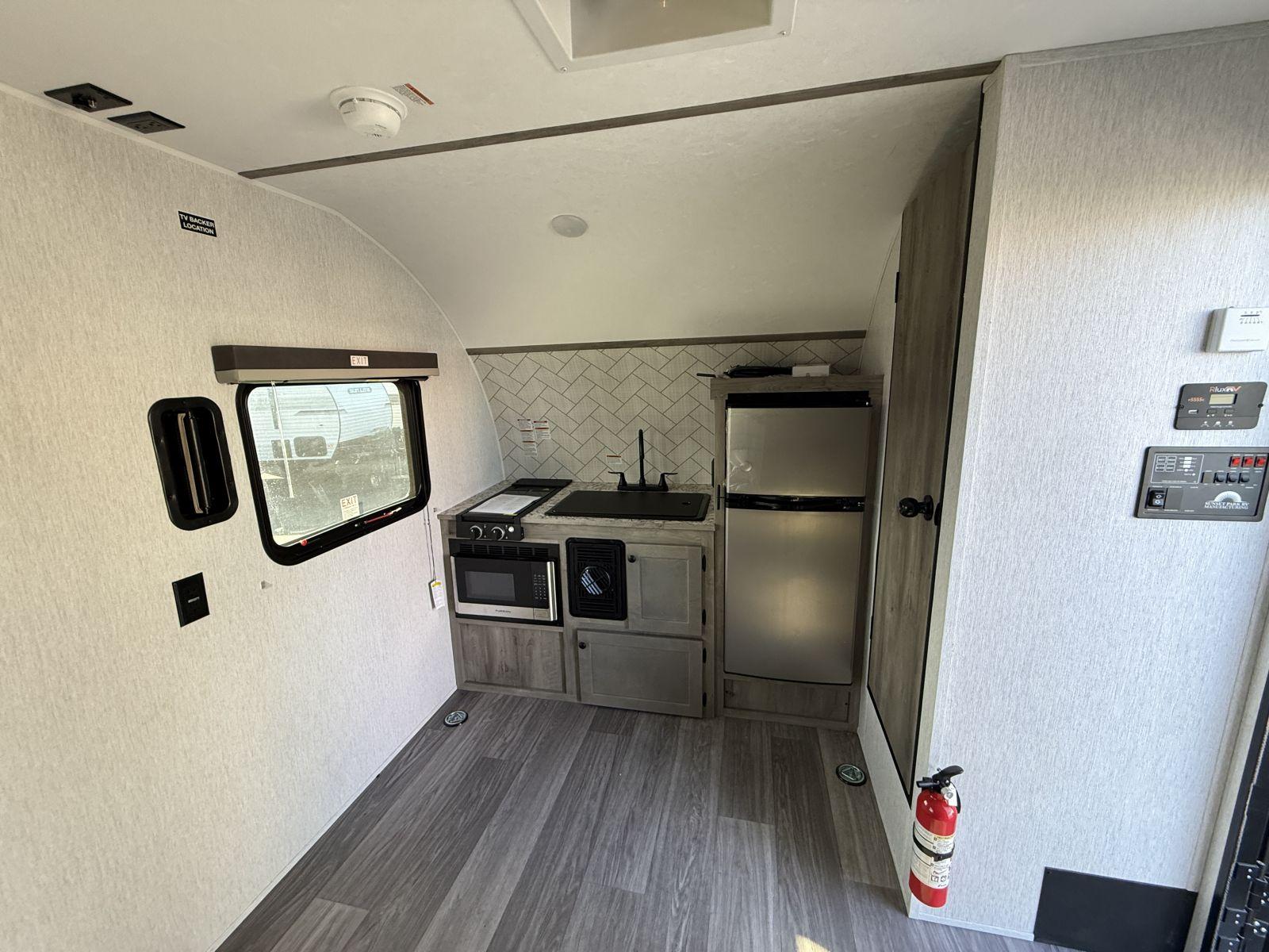 2026 Sunset Park RV 2026 Sunset Park RV Sun Lite Toy Hauler - thumbnail 12