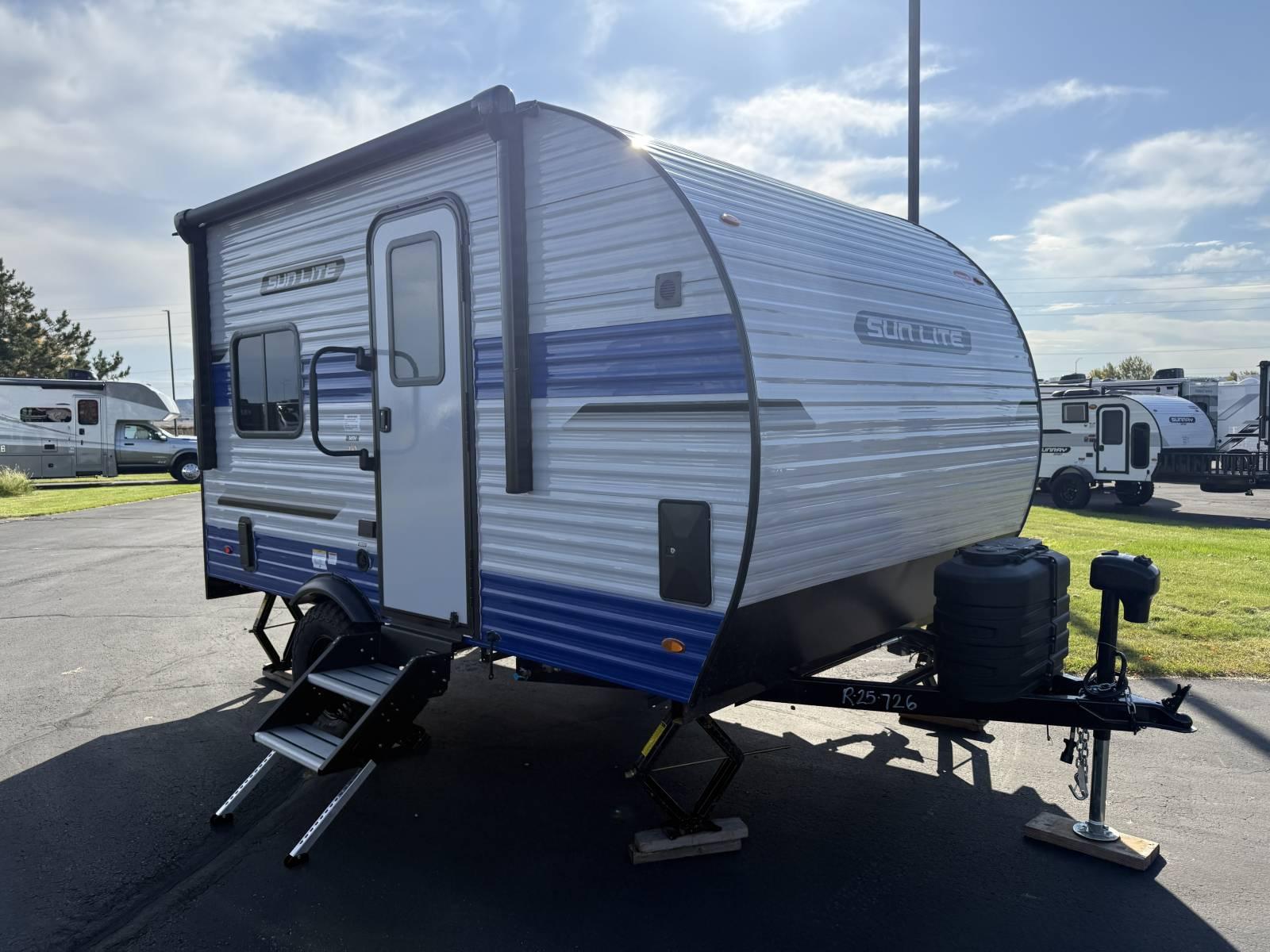 2026 Sunset Park RV Sun Lite Toy Hauler 14TH