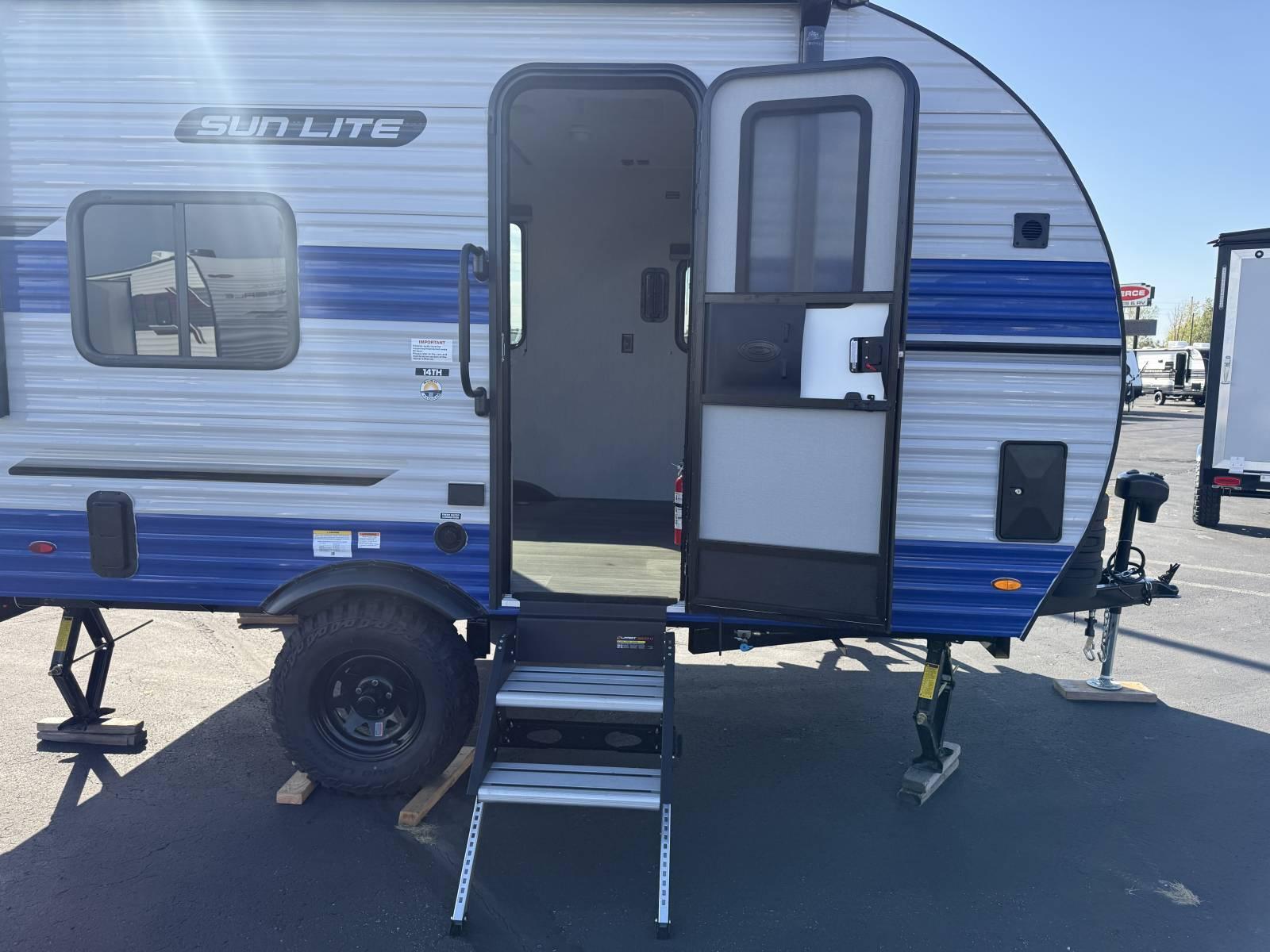 2026 Sunset Park RV 2026 Sunset Park RV Sun Lite Toy Hauler - thumbnail 7