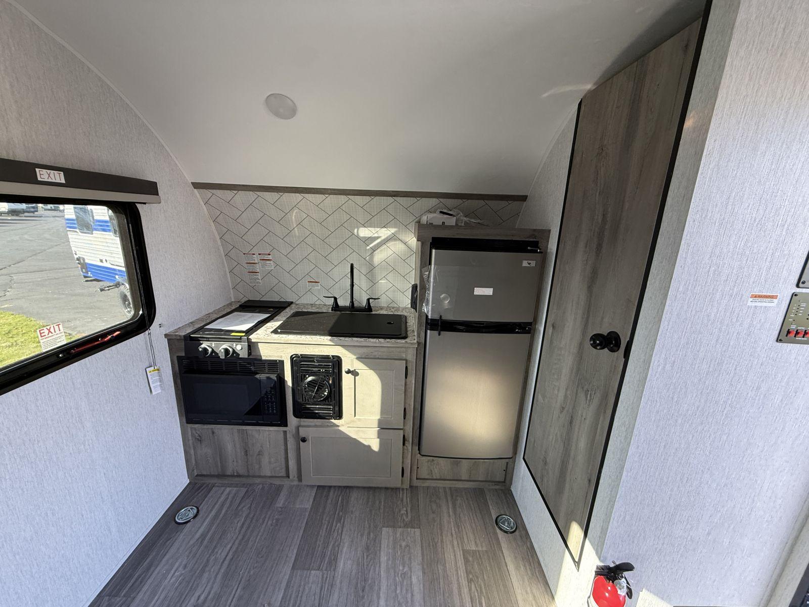 2026 Sunset Park RV 2026 Sunset Park RV Sun Lite Toy Hauler - thumbnail 12