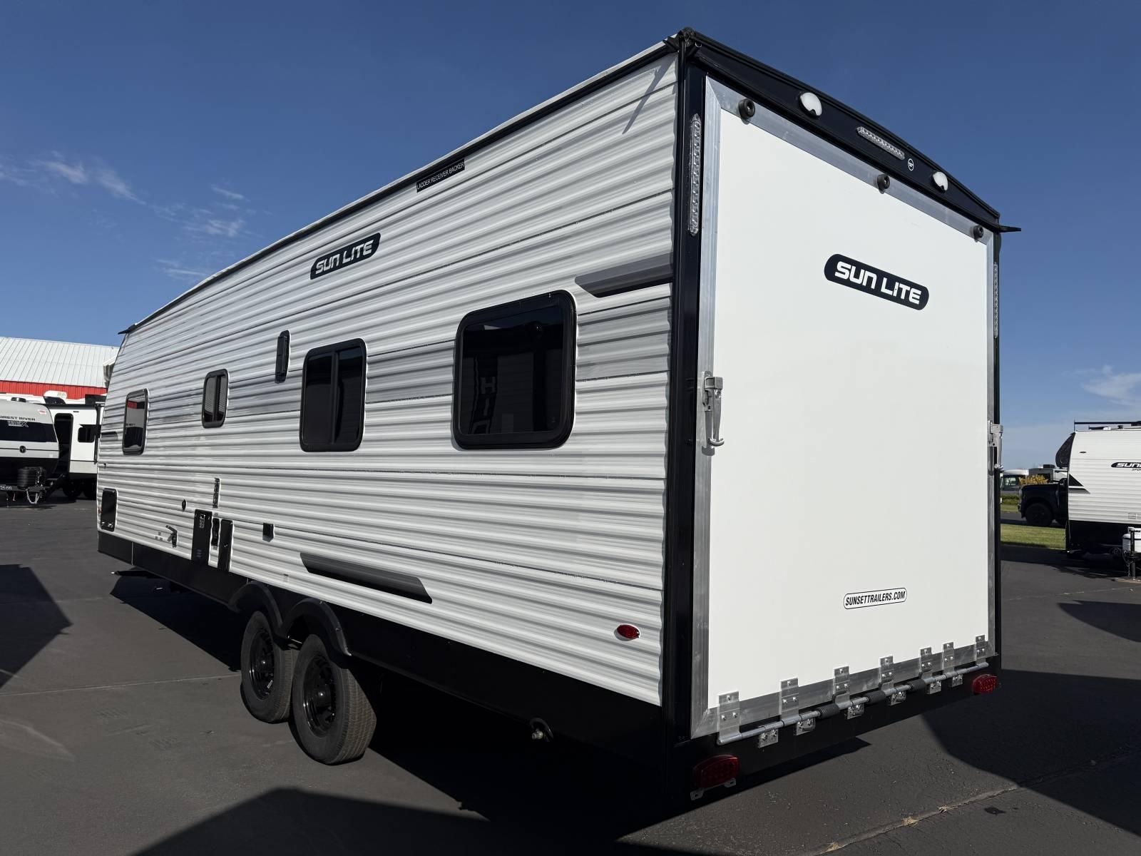 2026 Sunset Park RV 2026 Sunset Park RV Sun Lite Toy Hauler - thumbnail 4