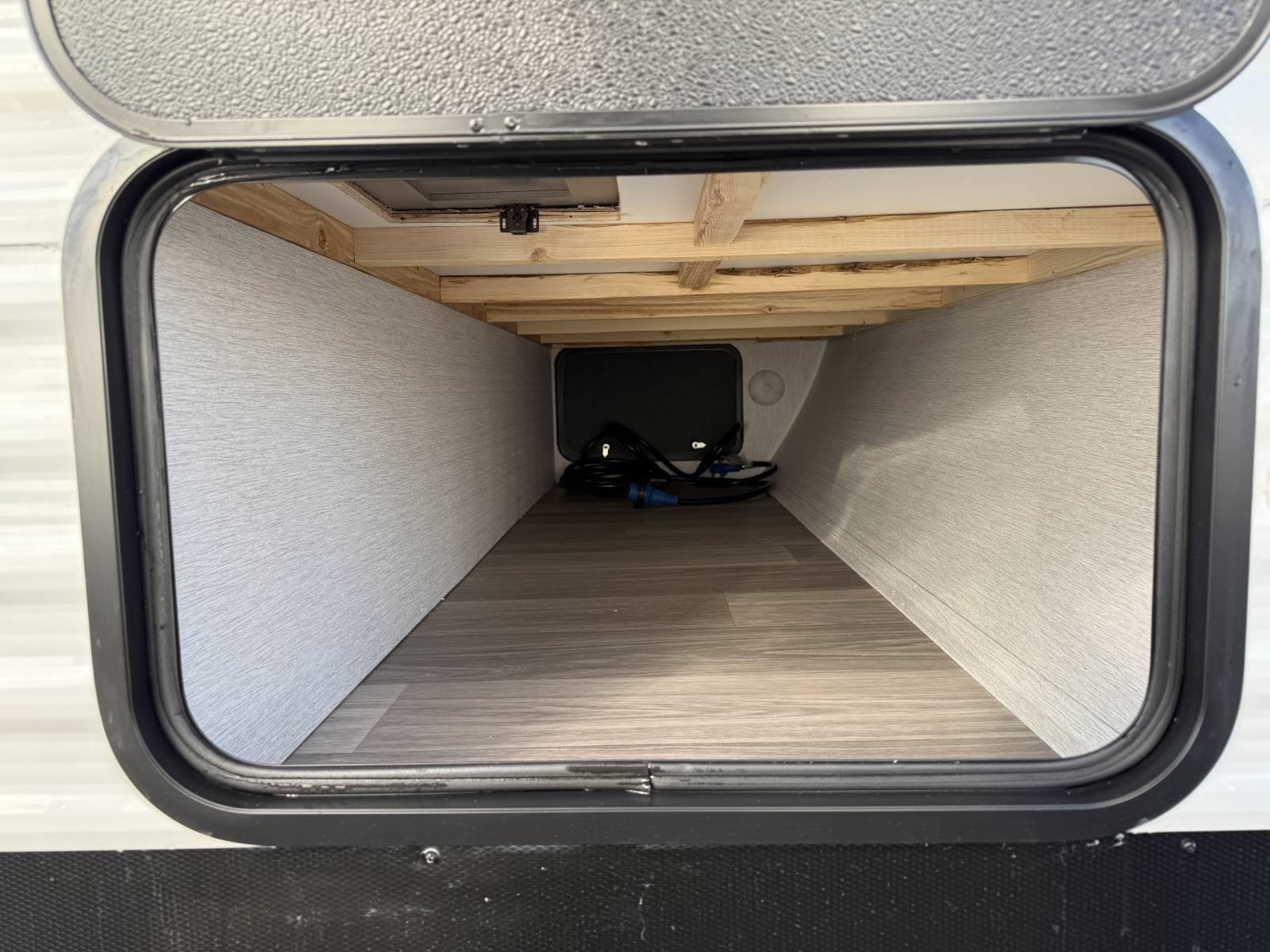 2026 Sunset Park RV 2026 Sunset Park RV Sun Lite Toy Hauler - thumbnail 6