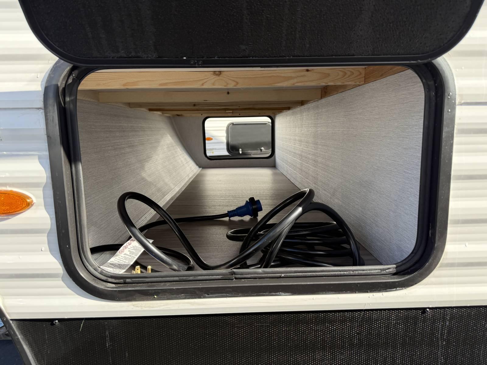 2026 Sunset Park RV 2026 Sunset Park RV Sun Lite Toy Hauler - thumbnail 7