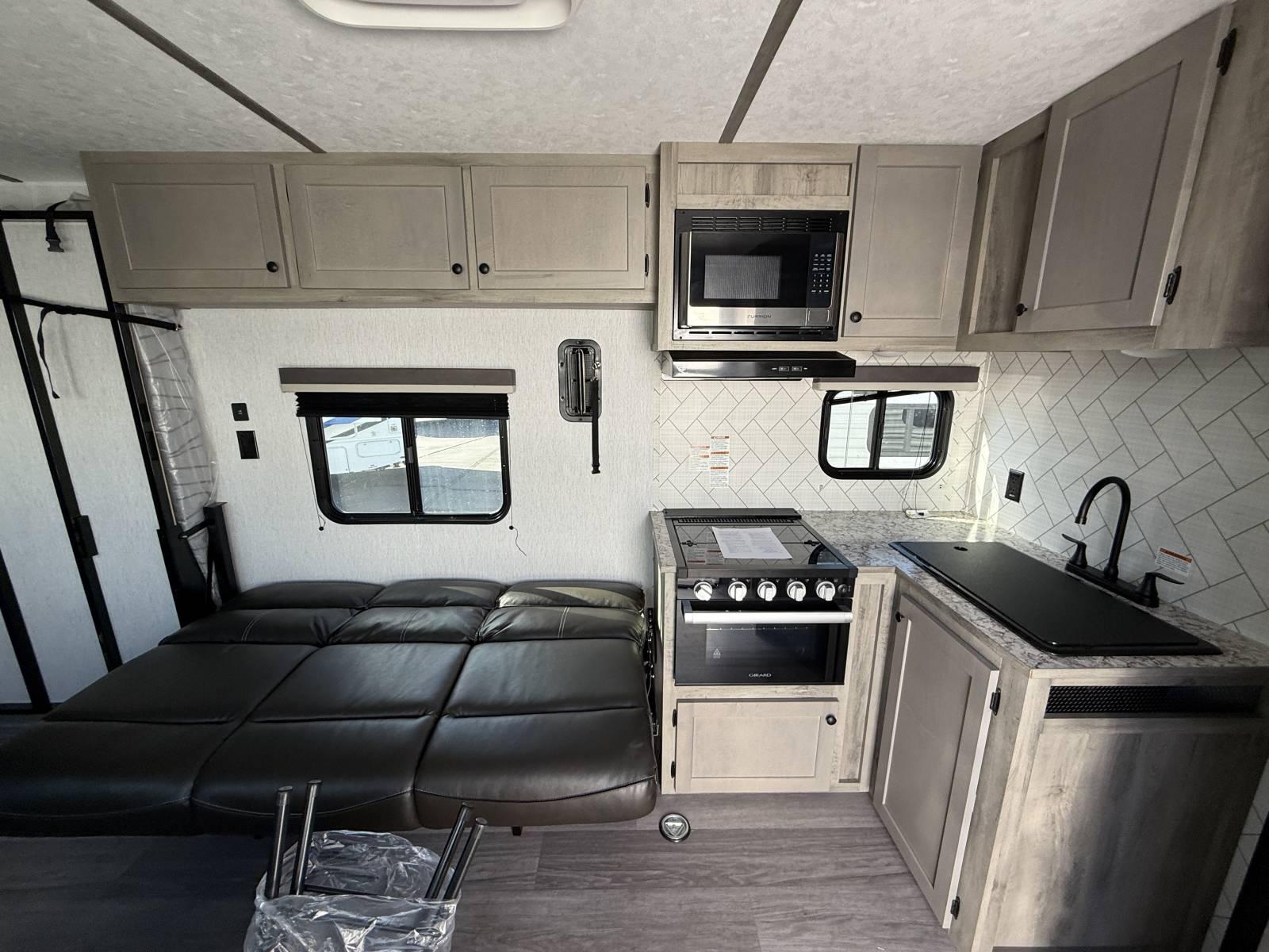 2026 Sunset Park RV 2026 Sunset Park RV Sun Lite Toy Hauler - thumbnail 11