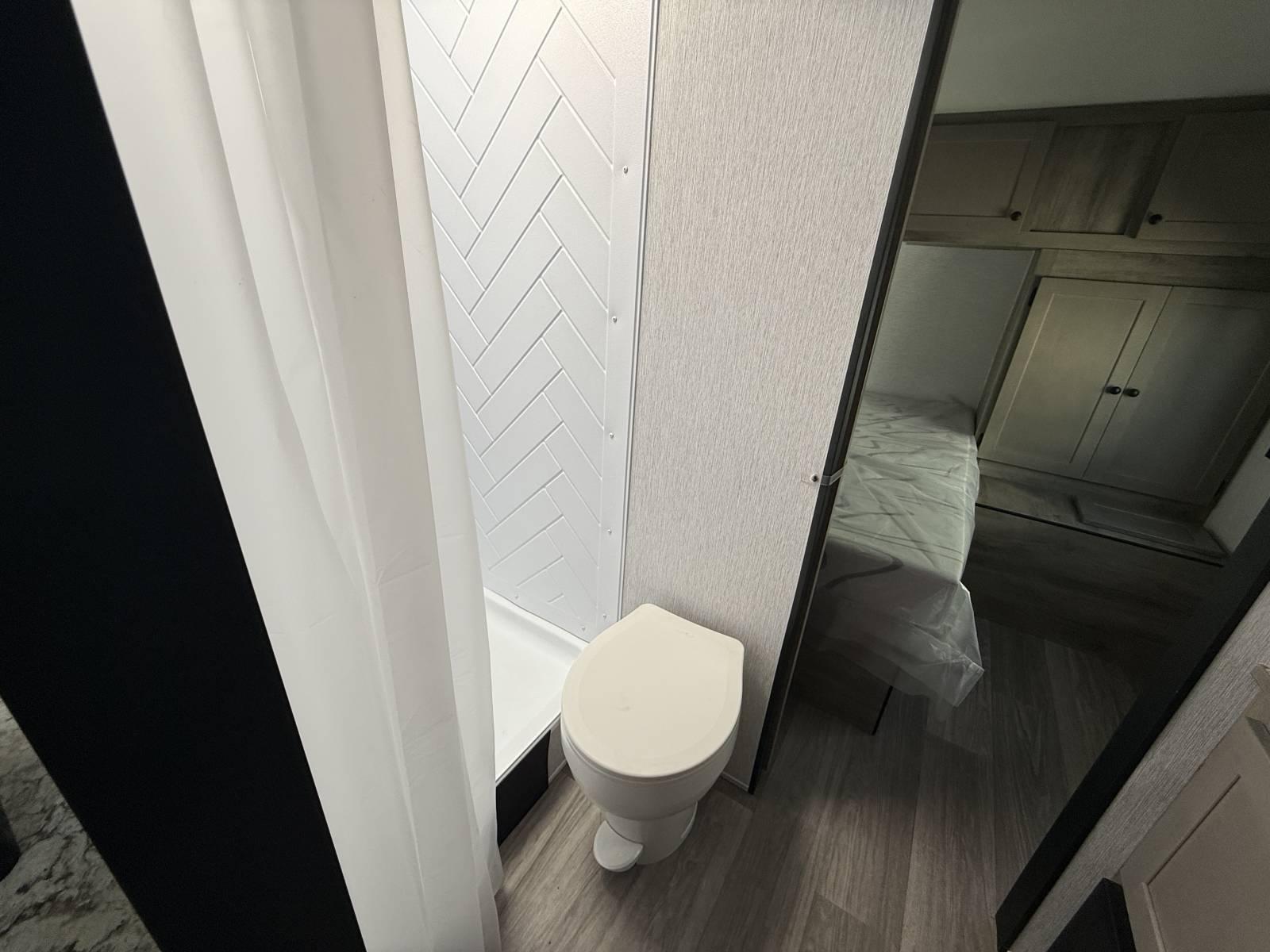 2026 Sunset Park RV 2026 Sunset Park RV Sun Lite Toy Hauler - thumbnail 16