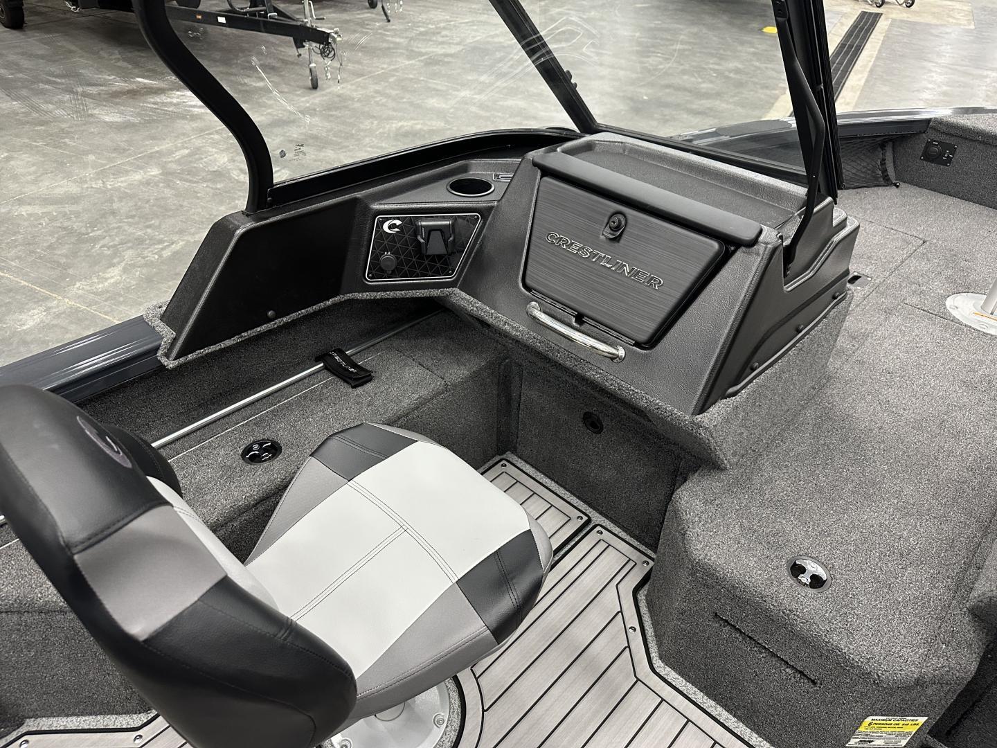 2025 Crestliner 2025 Crestliner CF17WJ - thumbnail 10