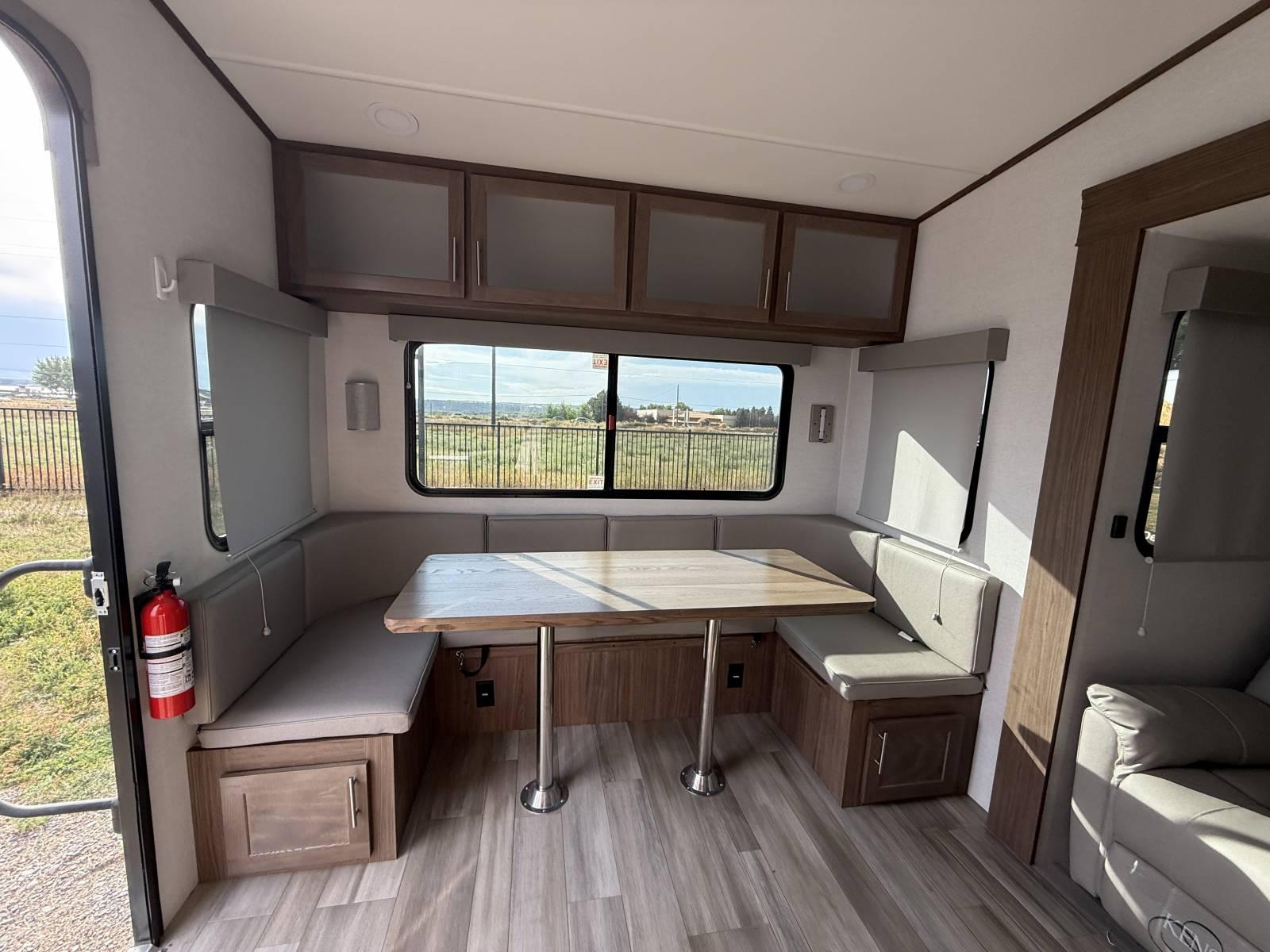 2024 Alliance RV 2024 Alliance RV Avenue - thumbnail 14