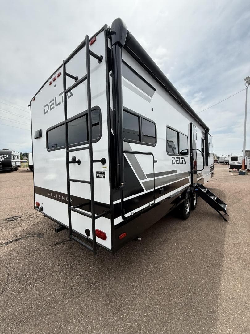 2026 Alliance RV 2026 Alliance RV Delta - thumbnail 4