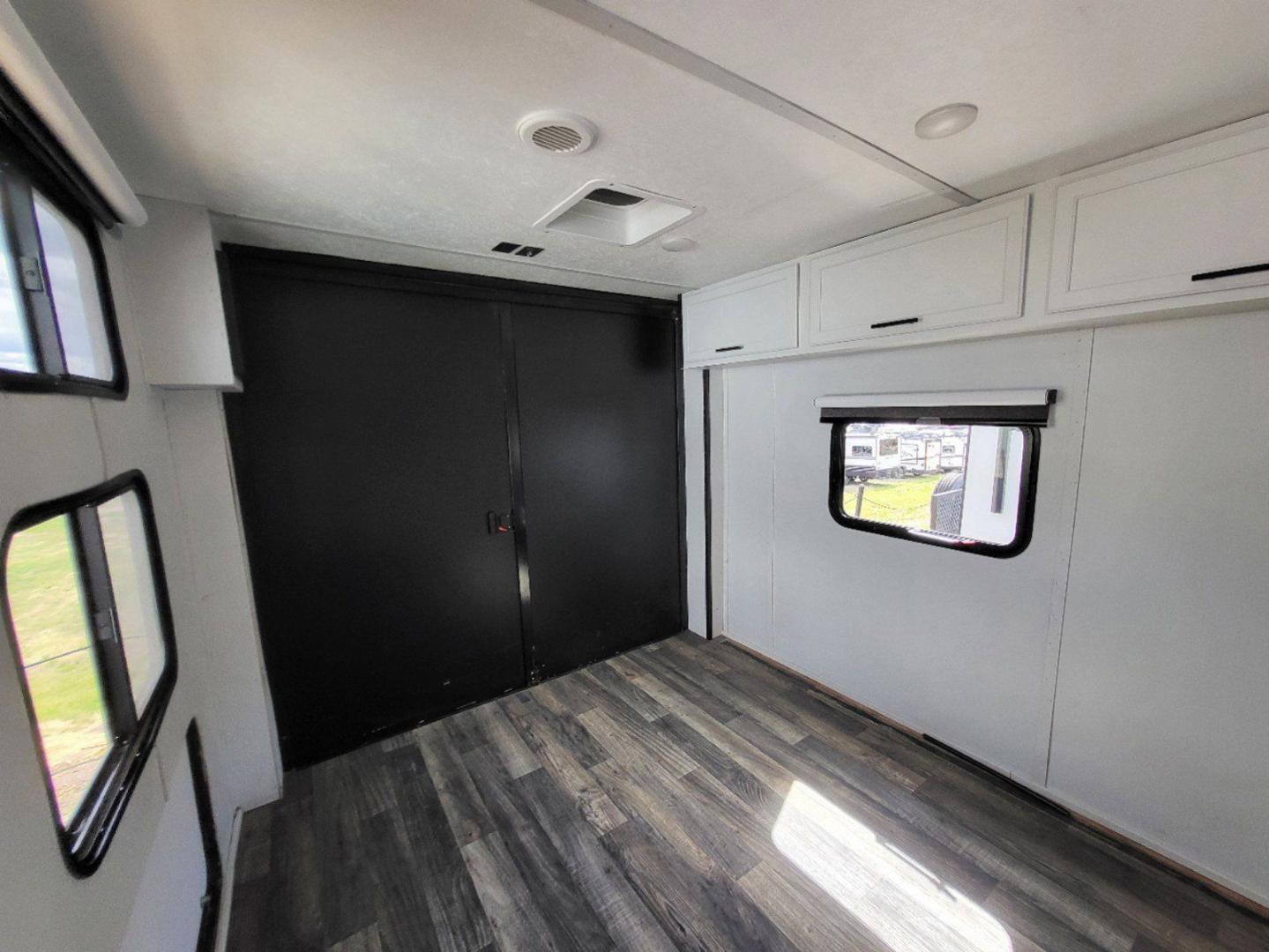 2020 Keystone RV 2020 Keystone RV Bullet - thumbnail 4