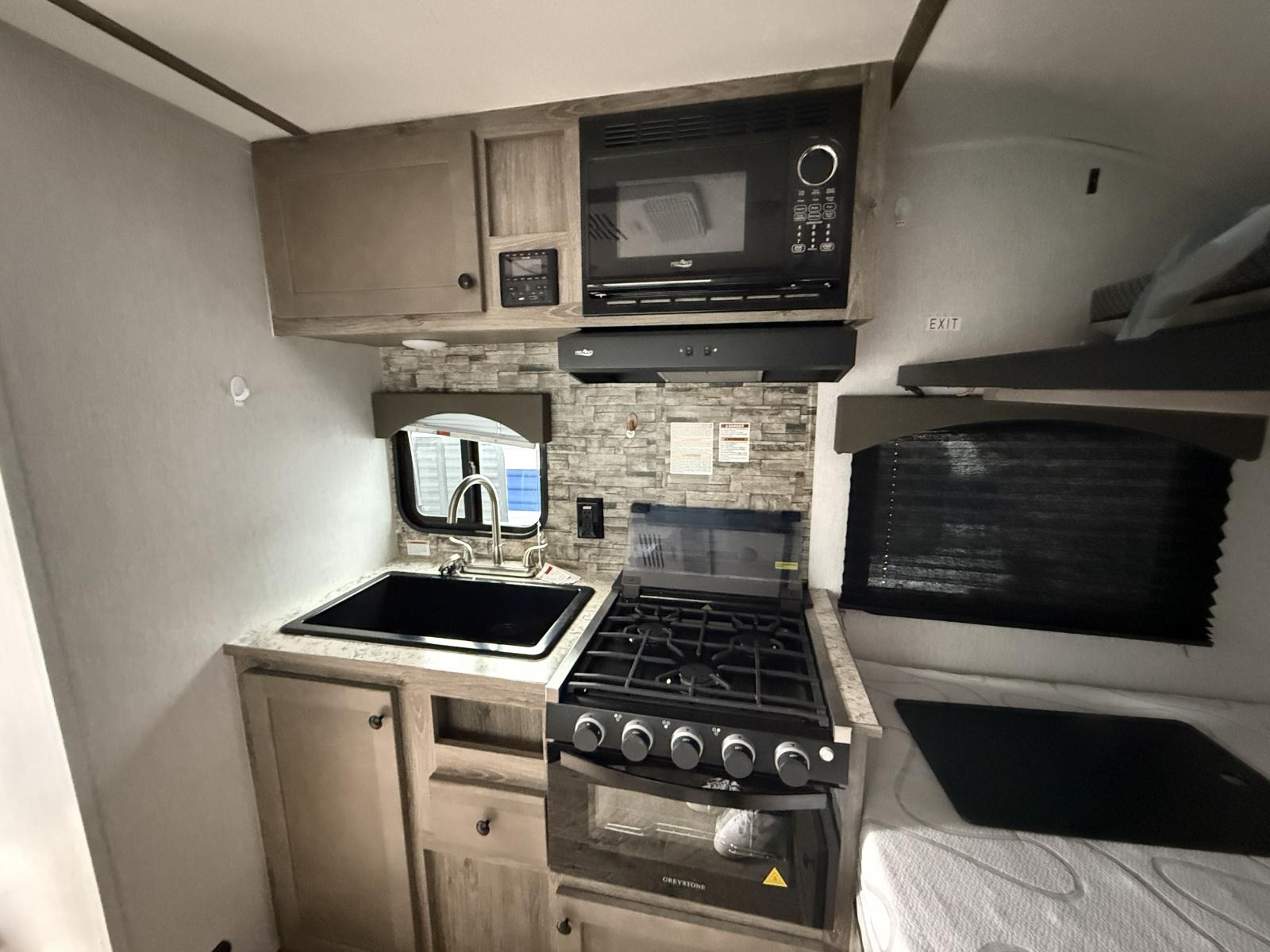 2024 Sunset Park RV Manufacturing 2024 Sunset Park RV Manufacturing Sun Lite - thumbnail 12