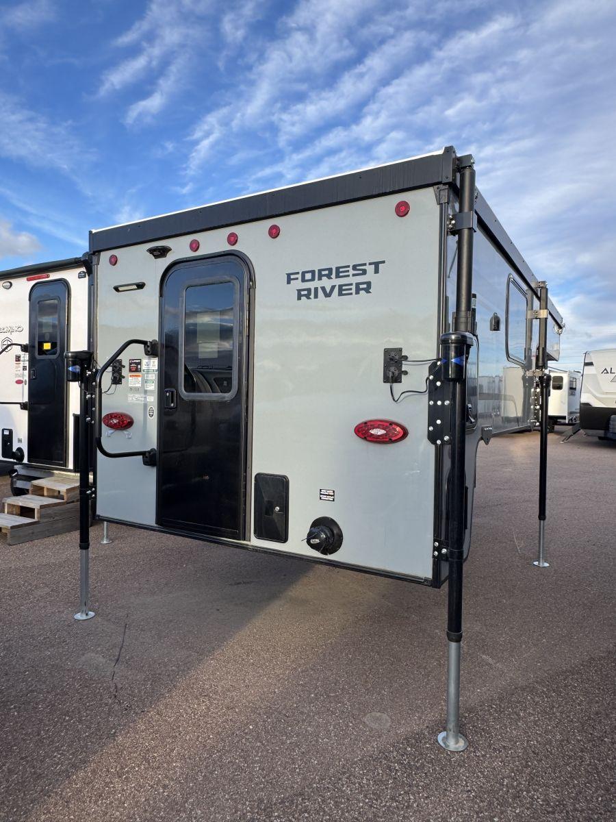 2026 Palomino 2026 Palomino Backpack Truck - thumbnail 3