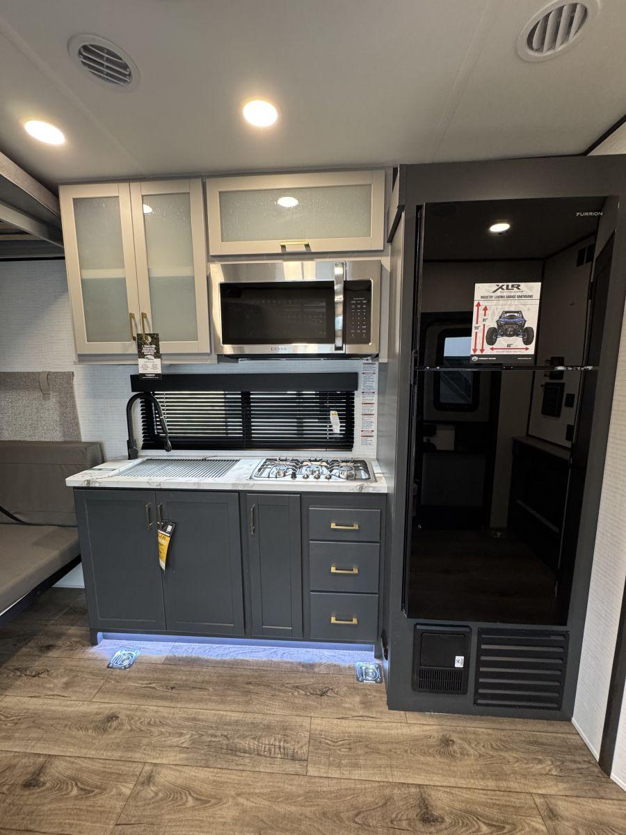 2026 Forest River RV 2026 Forest River RV Xlr Boost Toy Hauler - thumbnail 7
