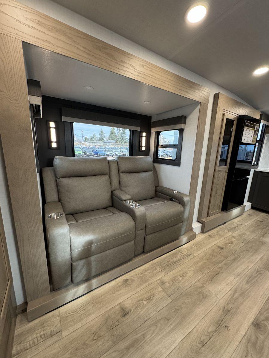 2026 ROCKWOOD 2026 ROCKWOOD SIGNATURE - thumbnail 5