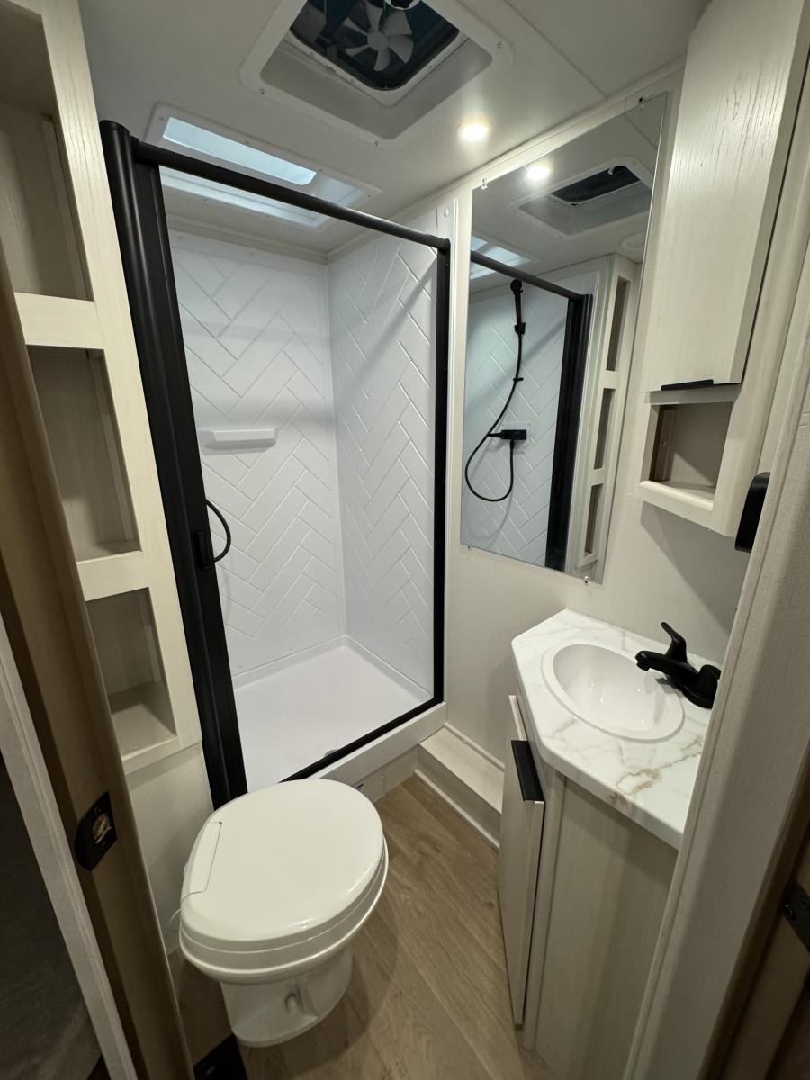 2026 Winnebago 2026 Winnebago Access - thumbnail 13
