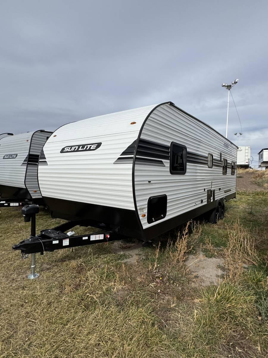 2026 Sunset Park RV 2026 Sunset Park RV Sun Lite Toy Hauler - thumbnail 3