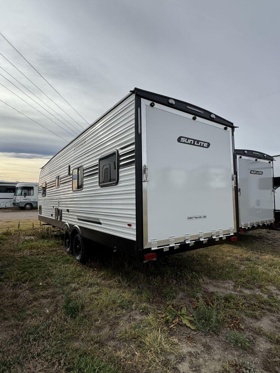 2026 Sunset Park RV 2026 Sunset Park RV Sun Lite Toy Hauler - thumbnail 4