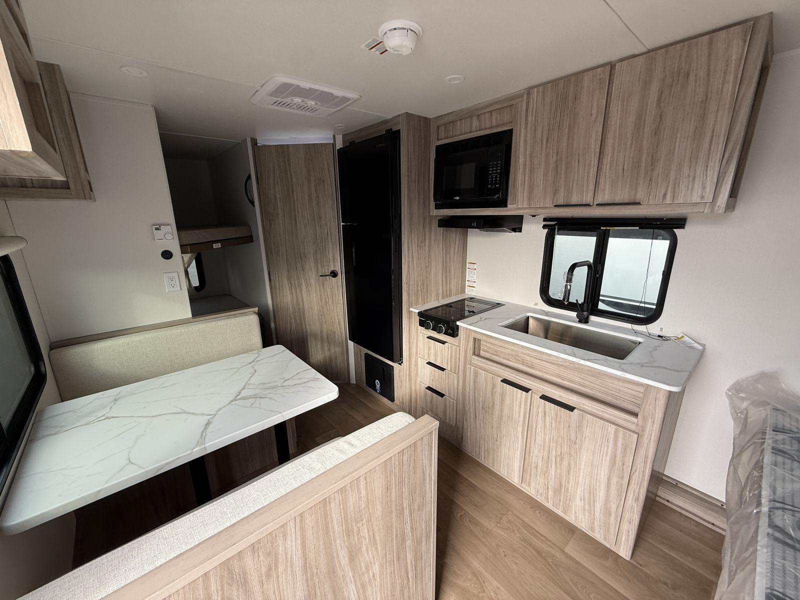 2026 Winnebago 2026 Winnebago Access - thumbnail 11