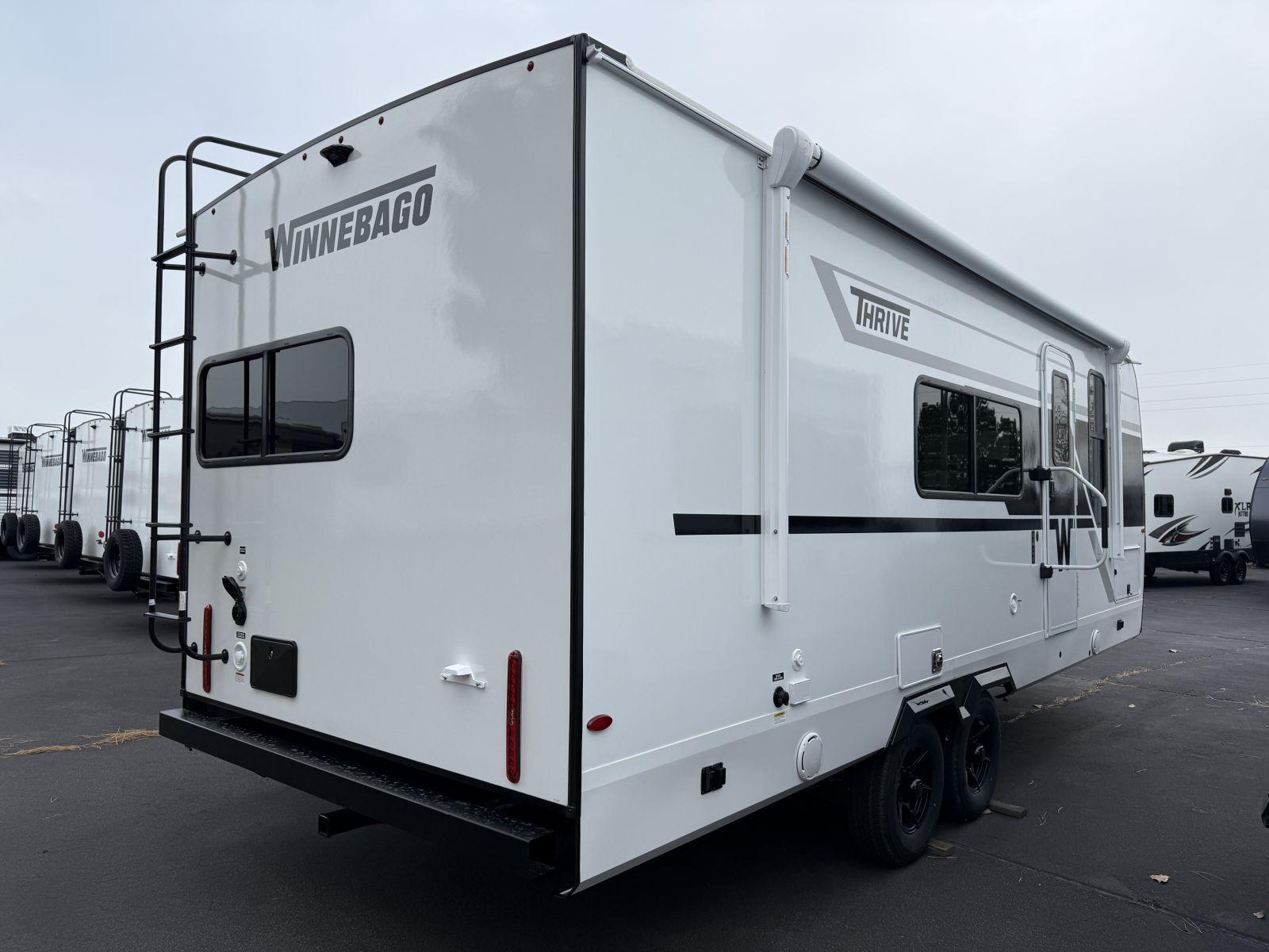 2026 Winnebago 2026 Winnebago Thrive - thumbnail 5