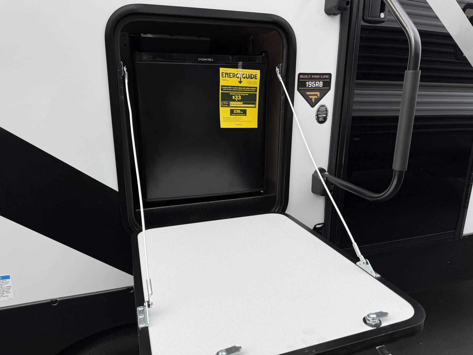 2026 Prime Time RV 2026 Prime Time RV Tracer - thumbnail 8