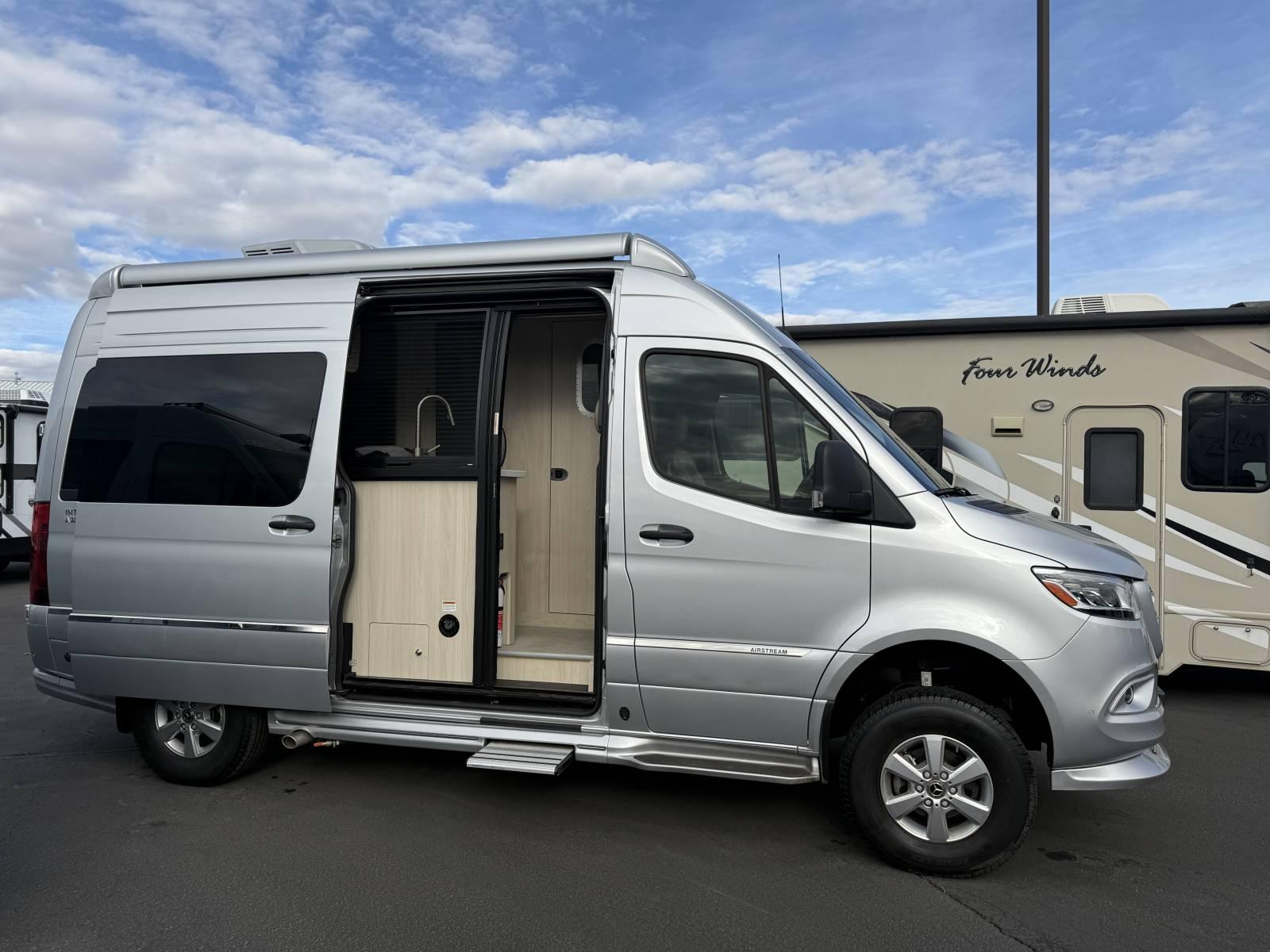 2025 Airstream 2025 Airstream Interstate - thumbnail 13