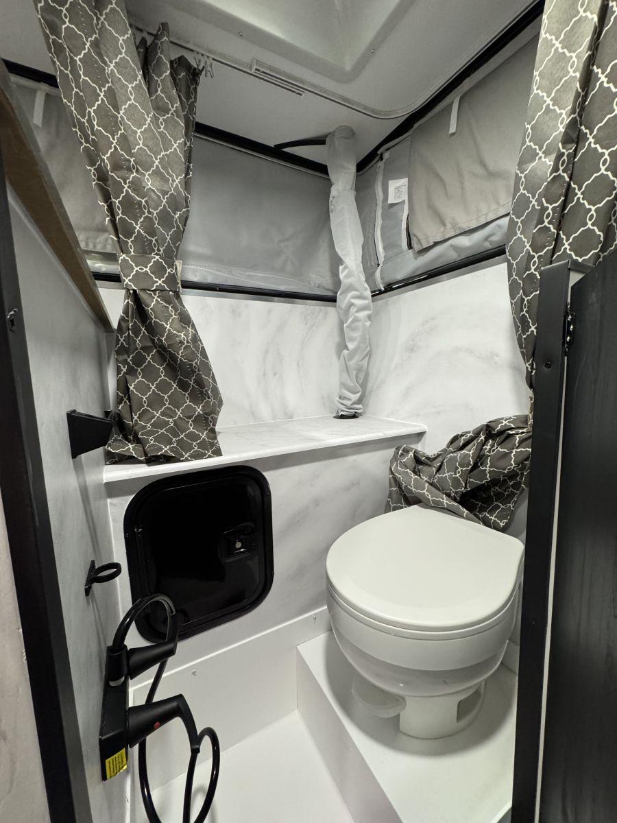 2026 Palomino 2026 Palomino Backpack Truck - thumbnail 8