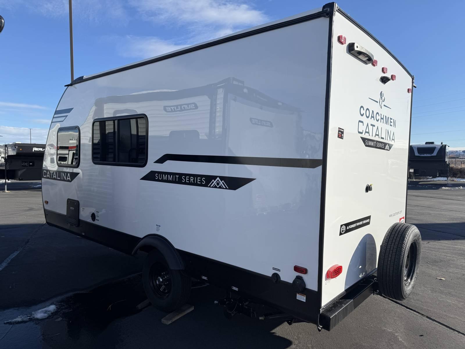 2026 Coachmen 2026 Coachmen Catalina Summit Series 7 - thumbnail 3