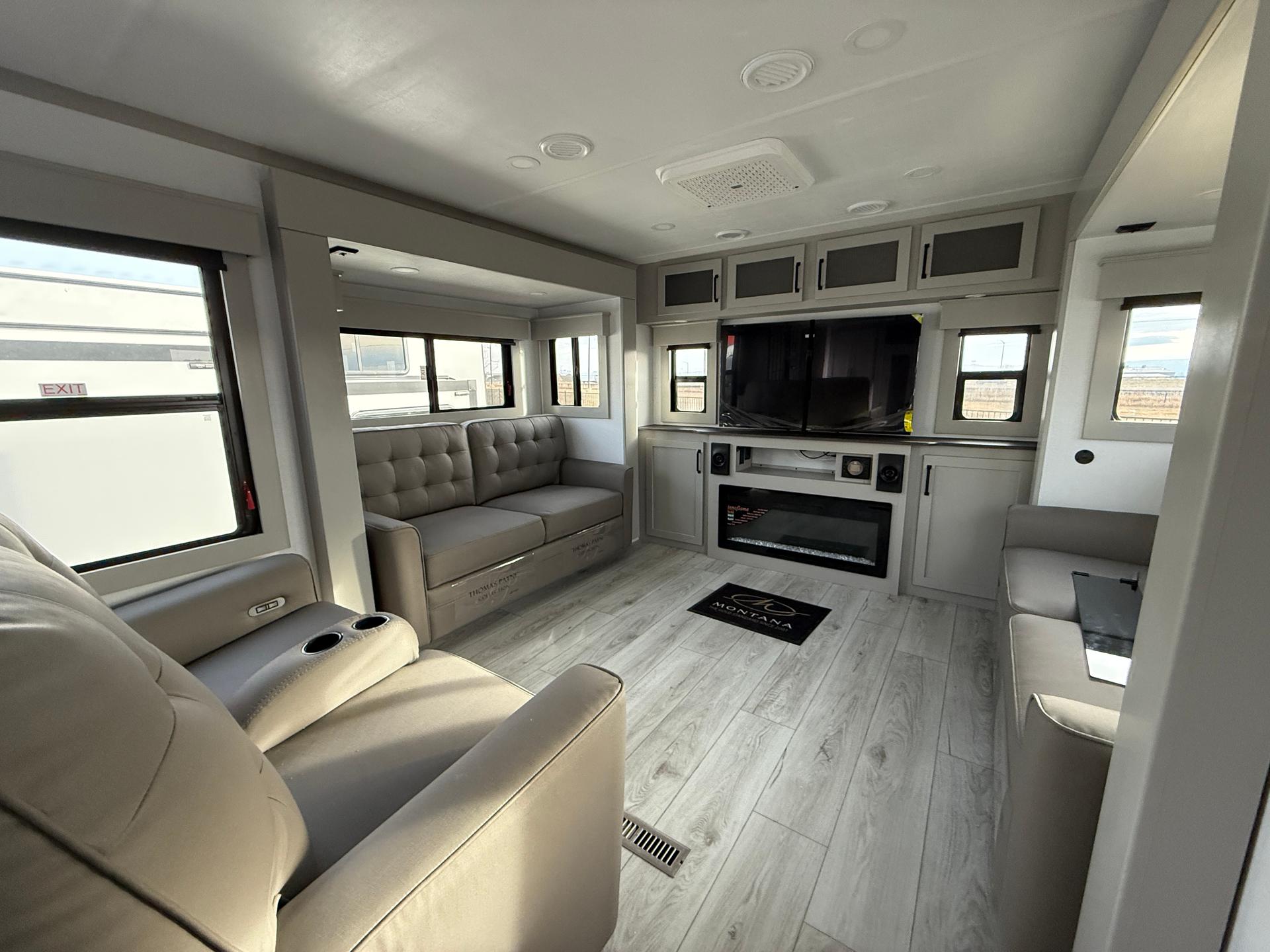 2026 Keystone RV 2026 Keystone RV Montana High Country - thumbnail 21