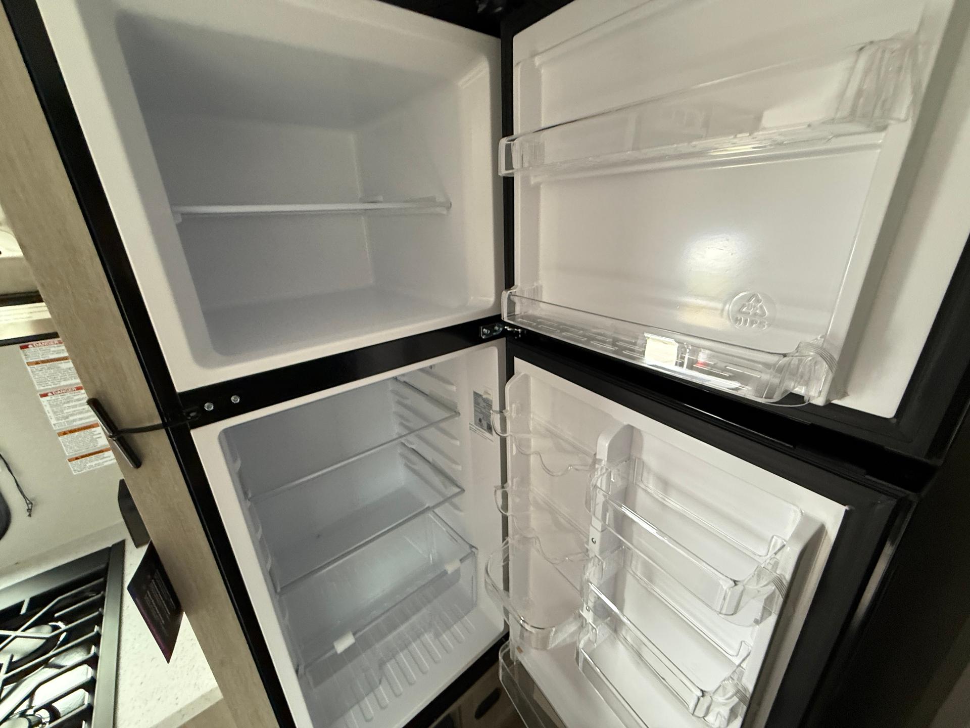 2026 Coachmen 2026 Coachmen Catalina Summit Series 7 - thumbnail 15