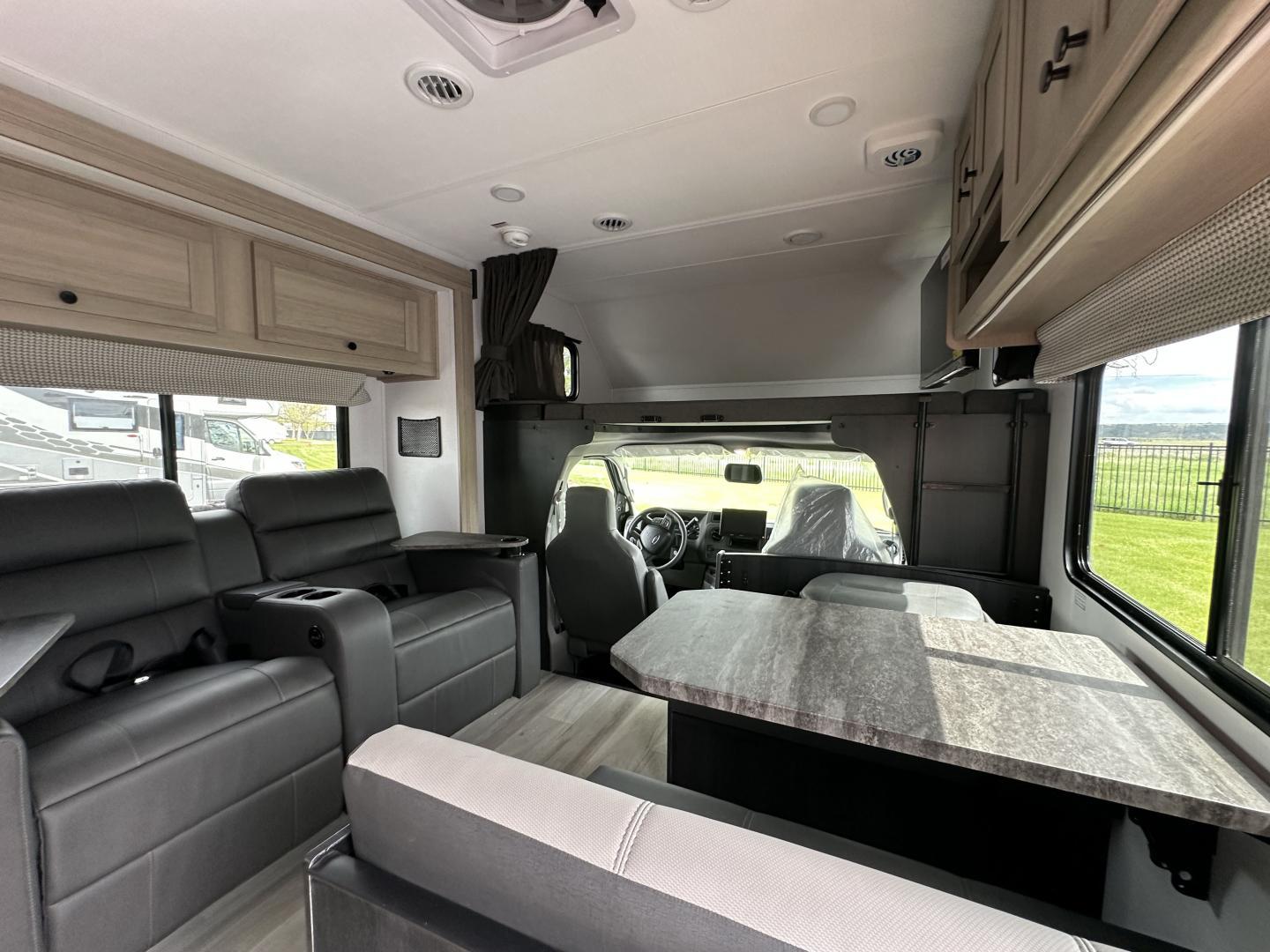 2025 Forest River RV 2025 Forest River RV Sunseeker - thumbnail 22