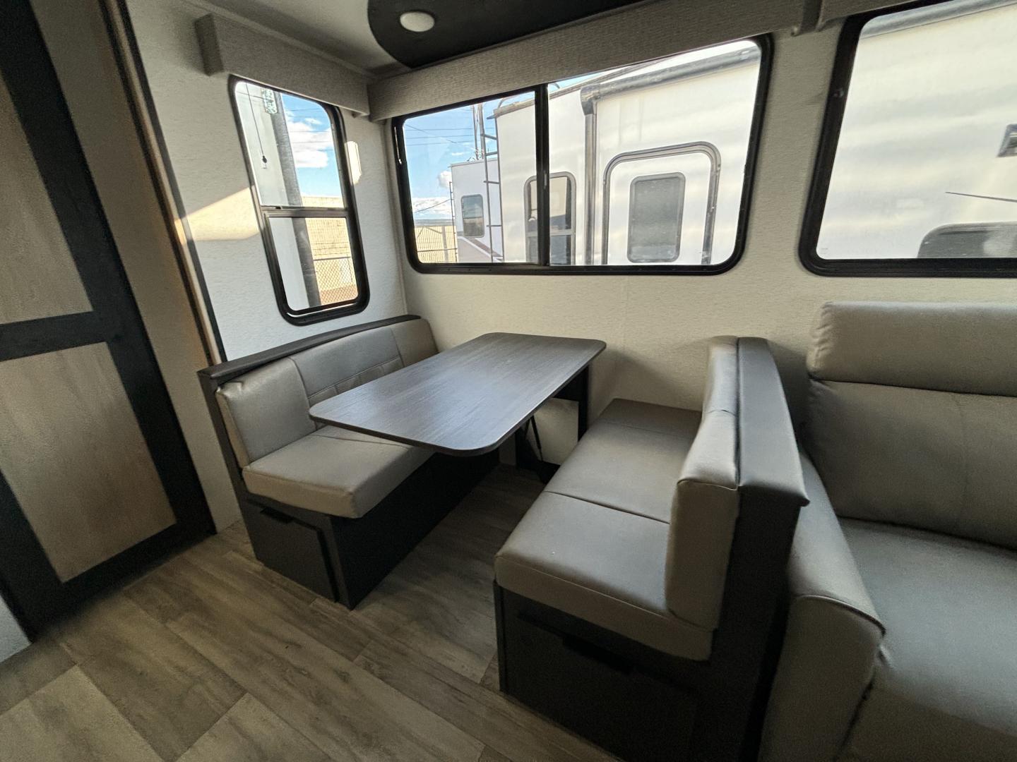 2025 Keystone RV 2025 Keystone RV Cruiser - thumbnail 22