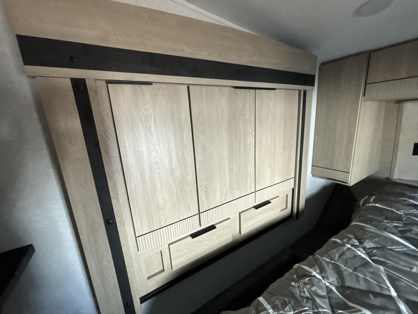 2025 Keystone RV 2025 Keystone RV Cruiser - thumbnail 36