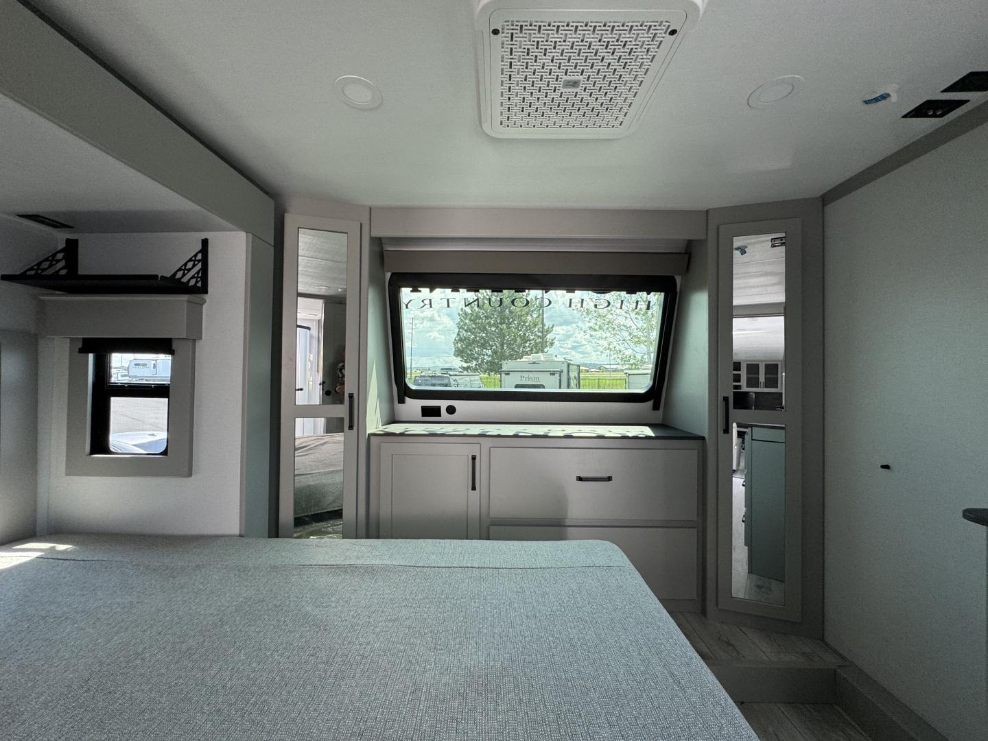 2025 Keystone RV 2025 Keystone RV Montana - thumbnail 28