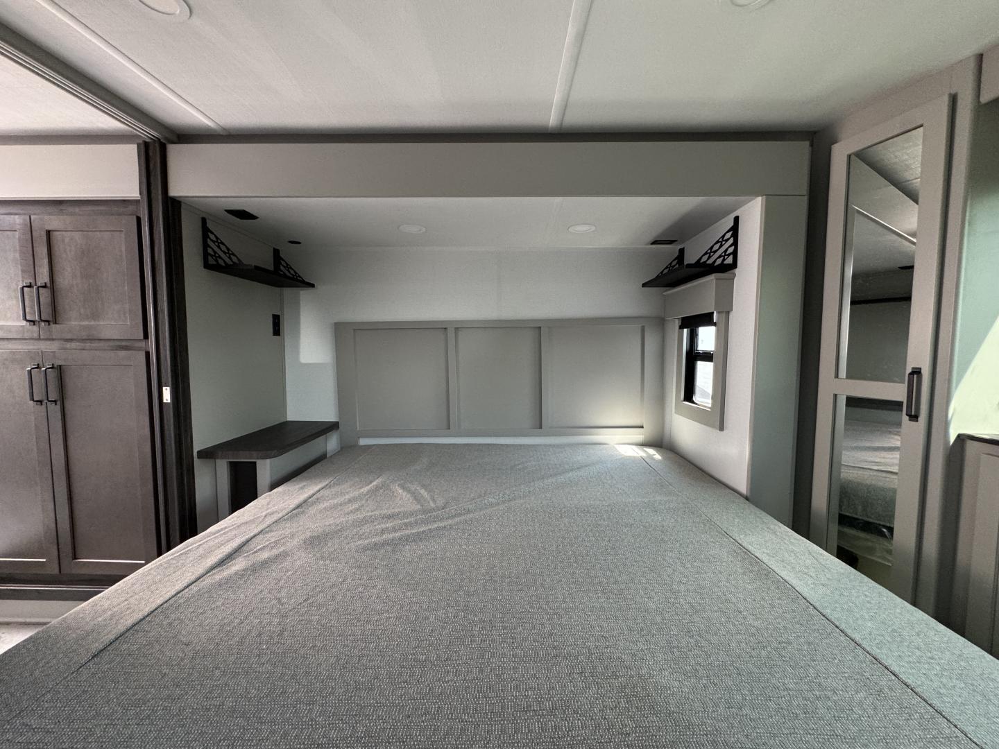 2025 Keystone RV 2025 Keystone RV Montana - thumbnail 29