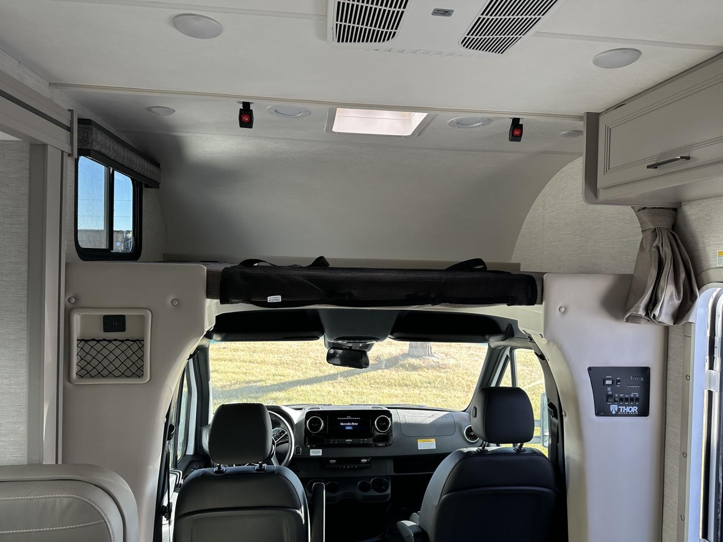 2025 Thor Motor Coach 2025 Thor Motor Coach Chateau - thumbnail 22