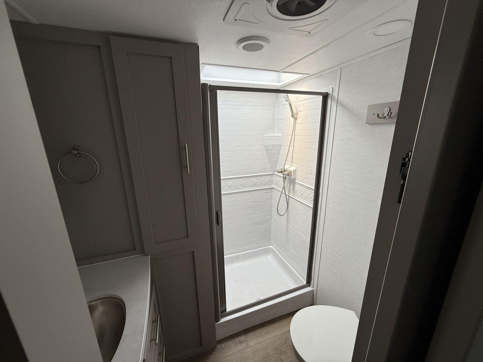 2026 Alliance RV 2026 Alliance RV Avenue All Access - thumbnail 21