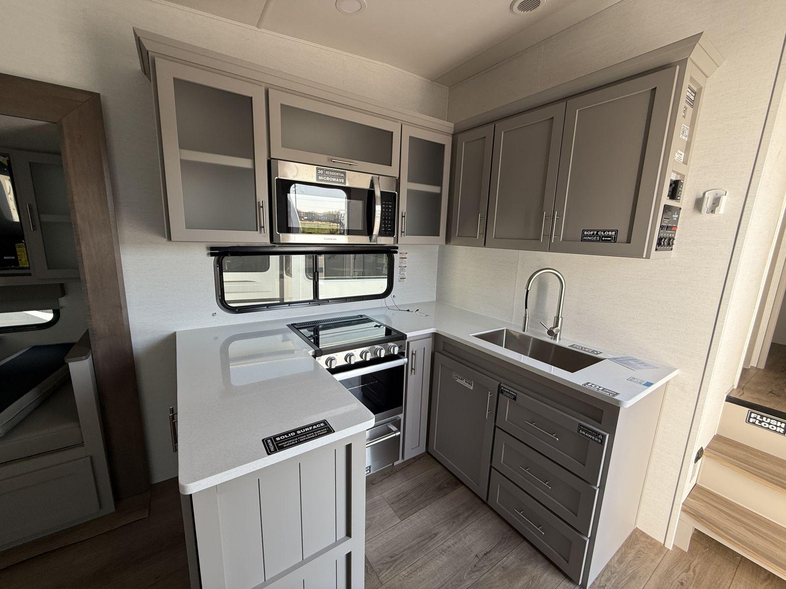2026 Alliance RV 2026 Alliance RV Avenue All Access - thumbnail 19