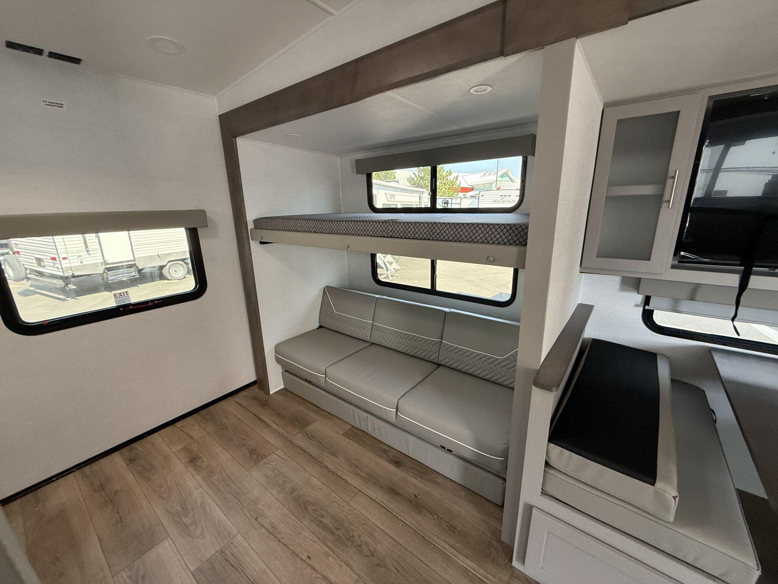 2026 Alliance RV 2026 Alliance RV Avenue All Access - thumbnail 21