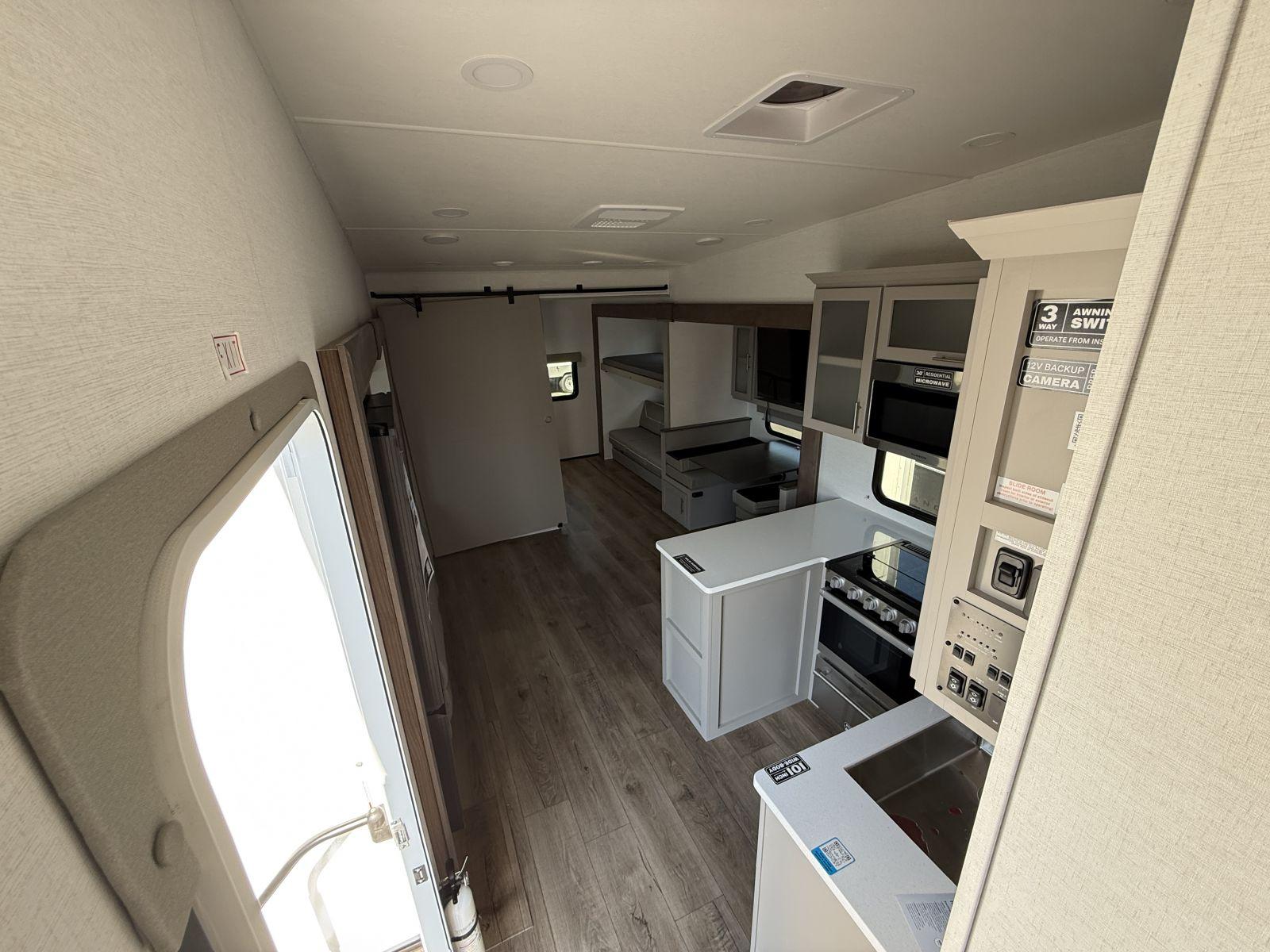 2026 Alliance RV 2026 Alliance RV Avenue All Access - thumbnail 28