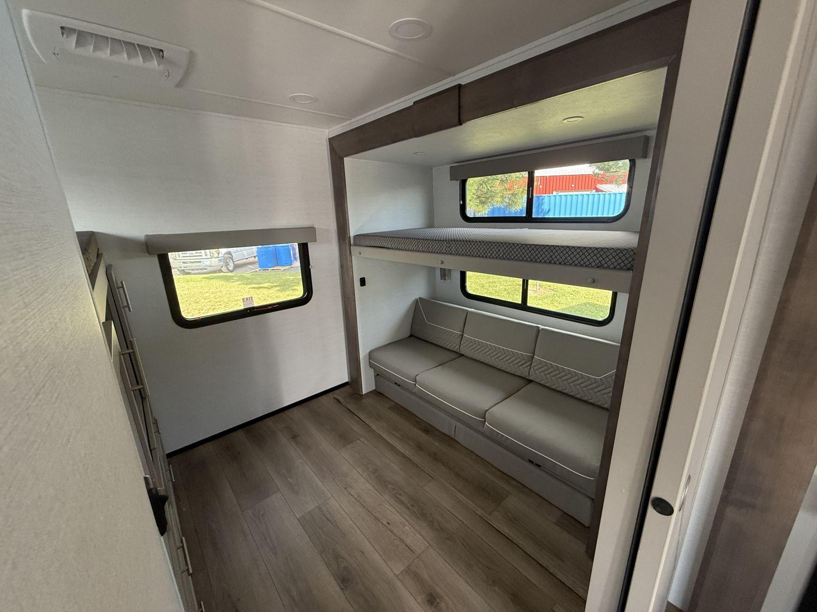 2026 Alliance RV 2026 Alliance RV Avenue - thumbnail 21