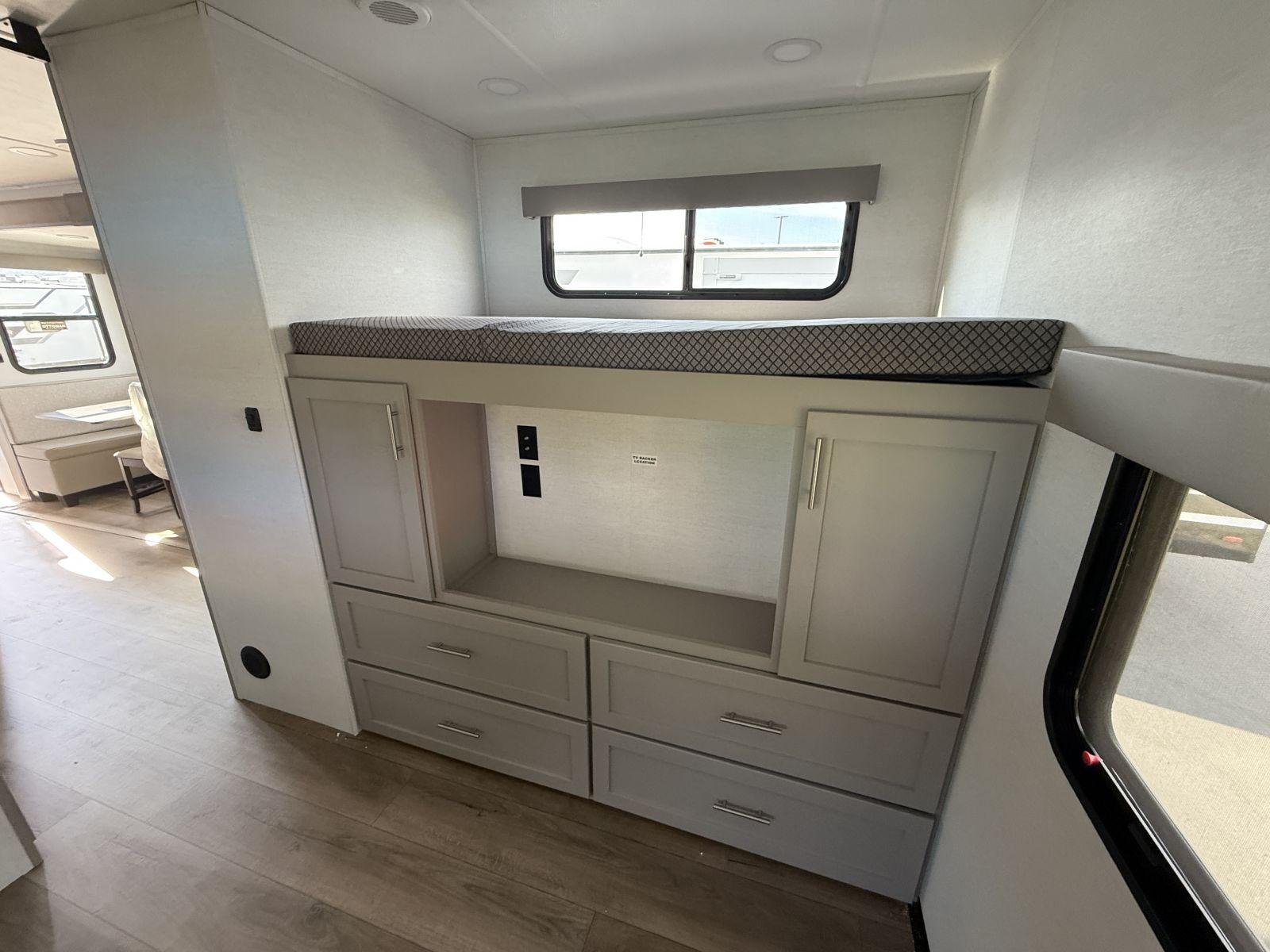 2026 Alliance RV 2026 Alliance RV Avenue - thumbnail 22