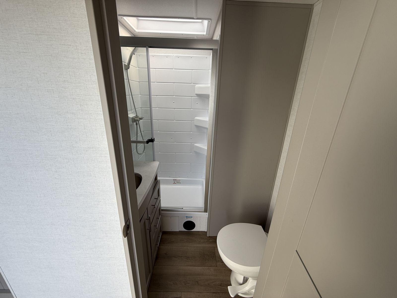 2026 Alliance RV 2026 Alliance RV Avenue - thumbnail 25