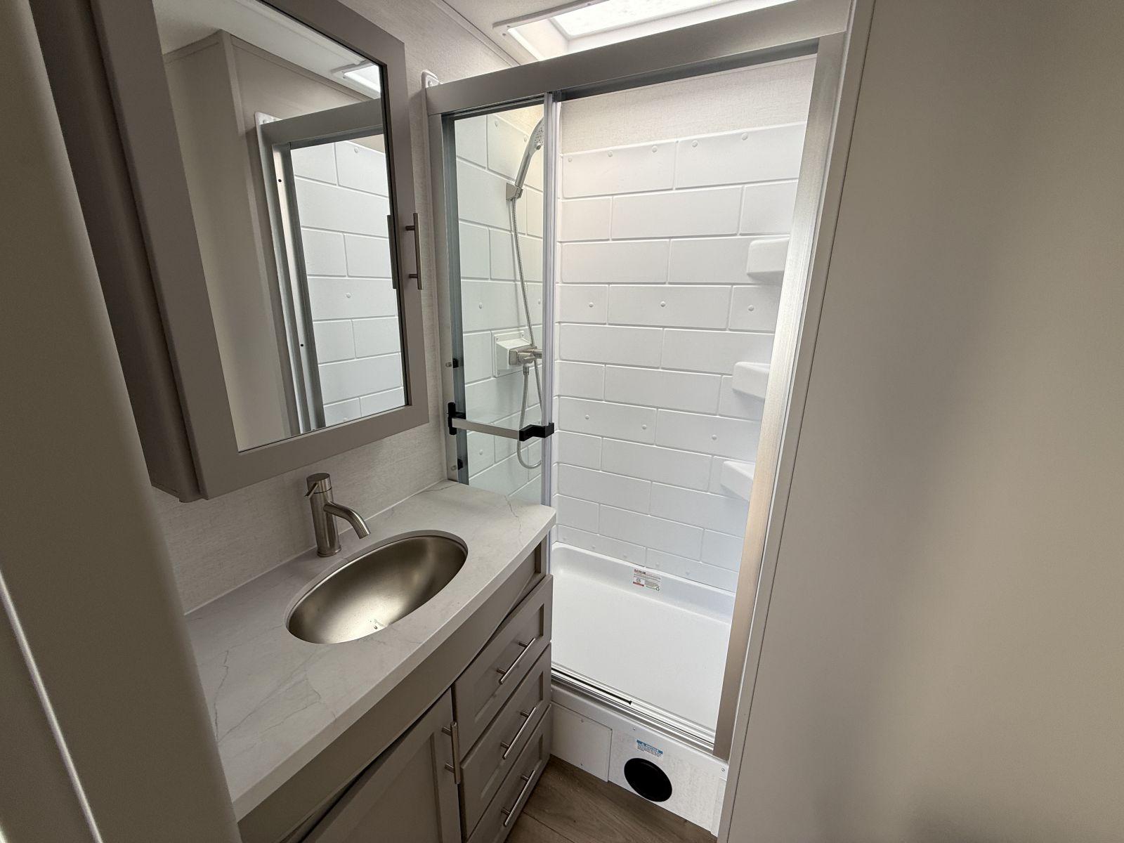 2026 Alliance RV 2026 Alliance RV Avenue - thumbnail 26