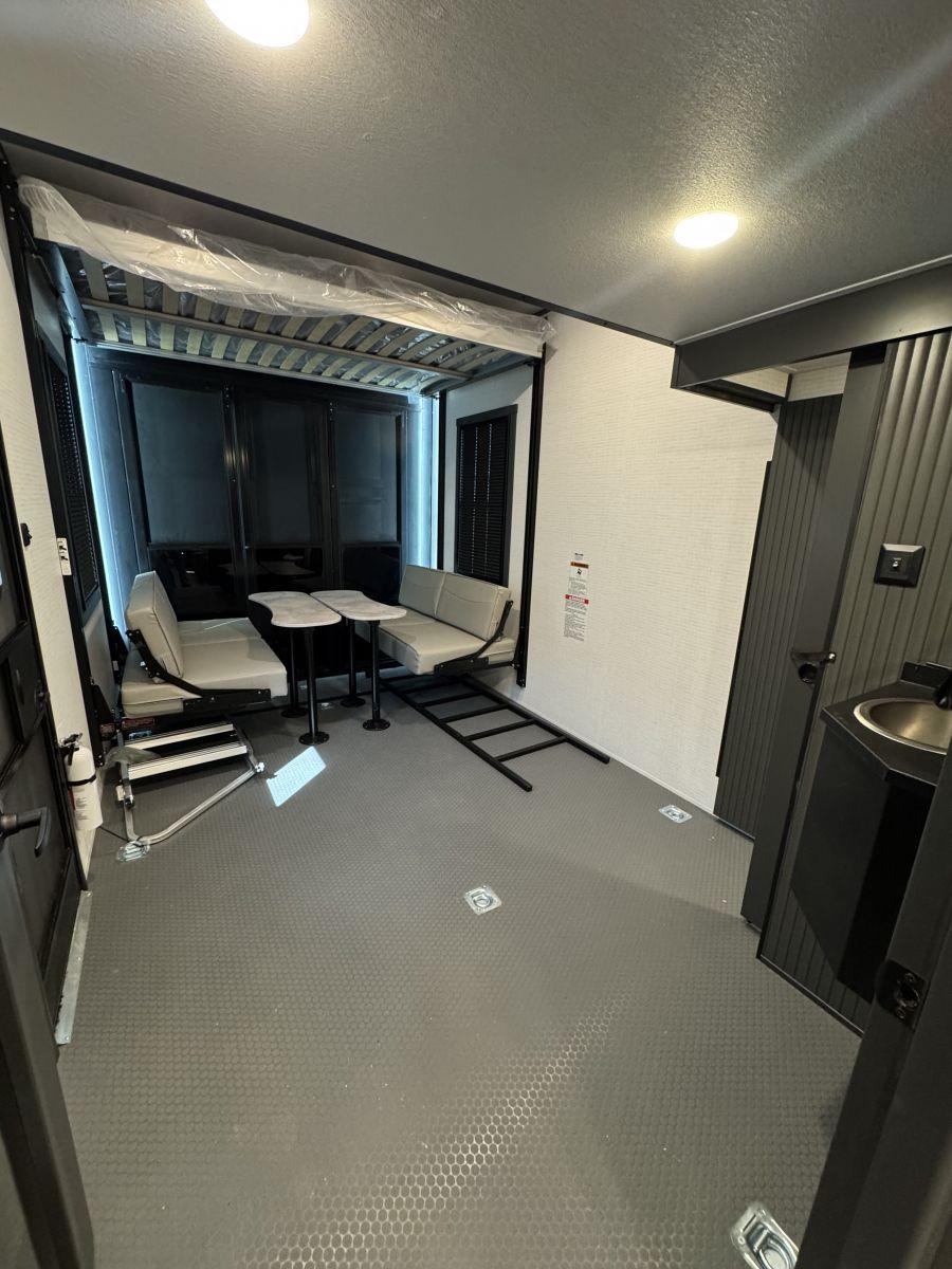 2026 Forest River RV 2026 Forest River RV Xlr Nitro Toy Hauler - thumbnail 23