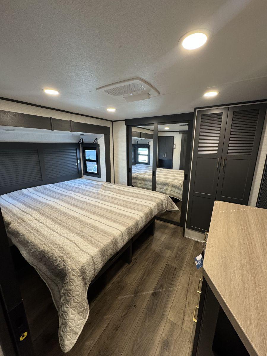 2026 Forest River RV 2026 Forest River RV Xlr Nitro Toy Hauler - thumbnail 30