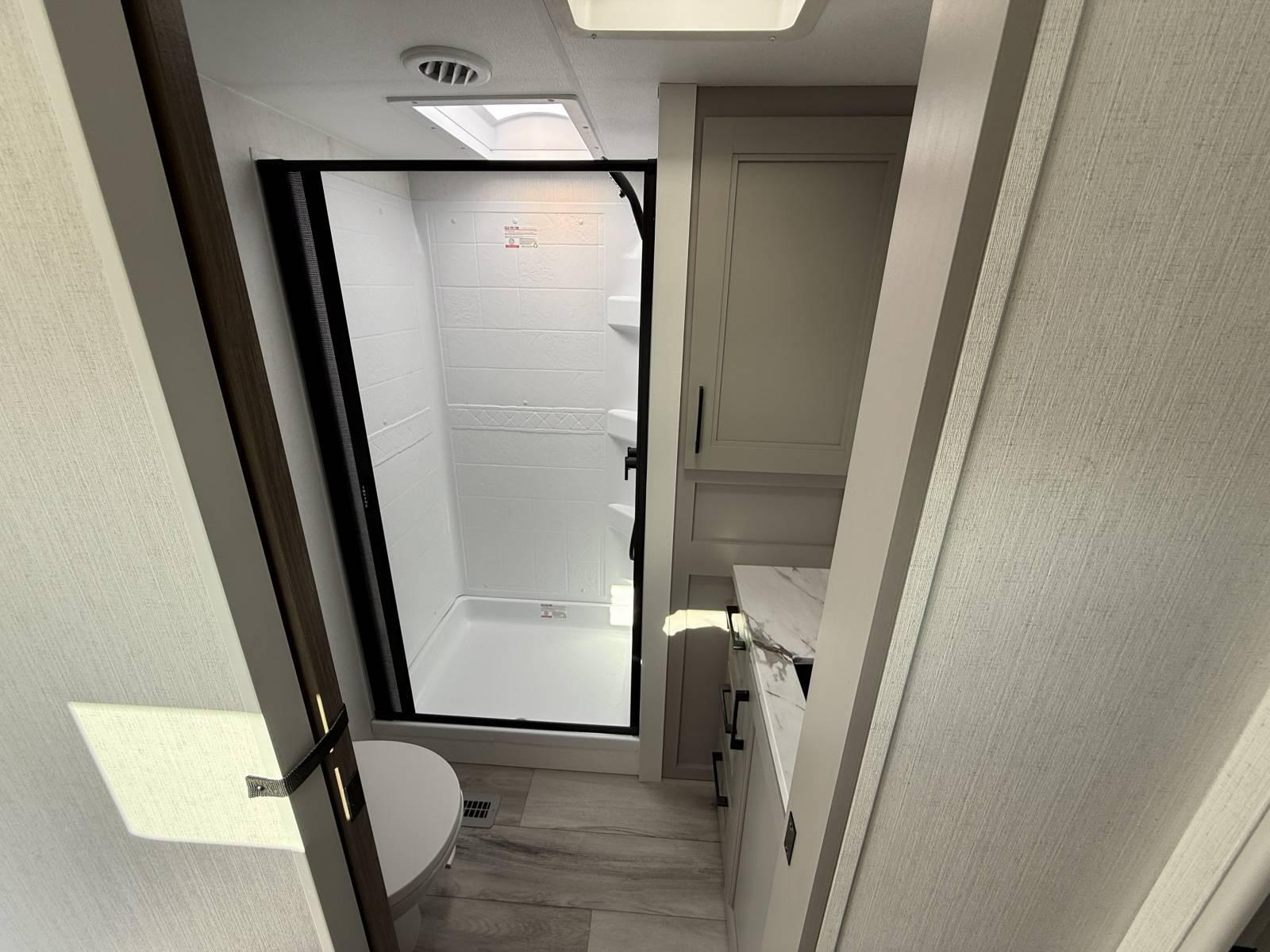 2026 KZ RV 2026 KZ RV Durango Half Ton - thumbnail 24