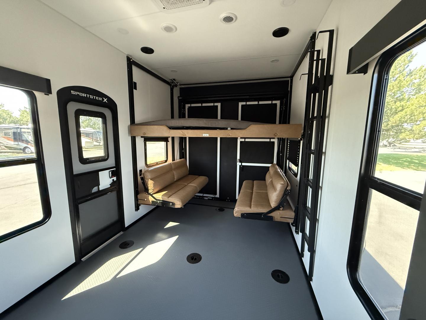2026 KZ RV 2026 KZ RV Sportster X Toy Hauler - thumbnail 25
