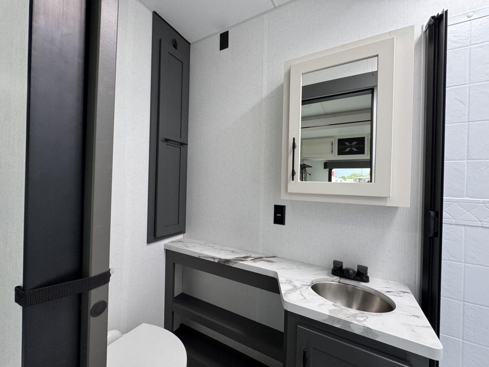 2026 KZ RV 2026 KZ RV Sportster X Toy Hauler - thumbnail 21