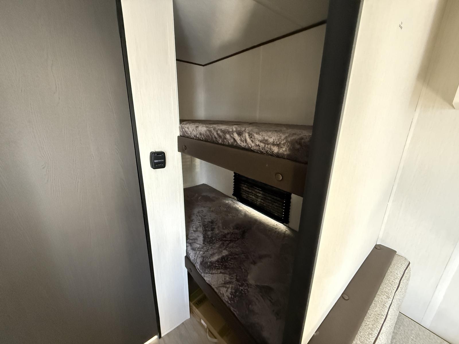 2026 Forest River RV 2026 Forest River RV Avenger - thumbnail 19