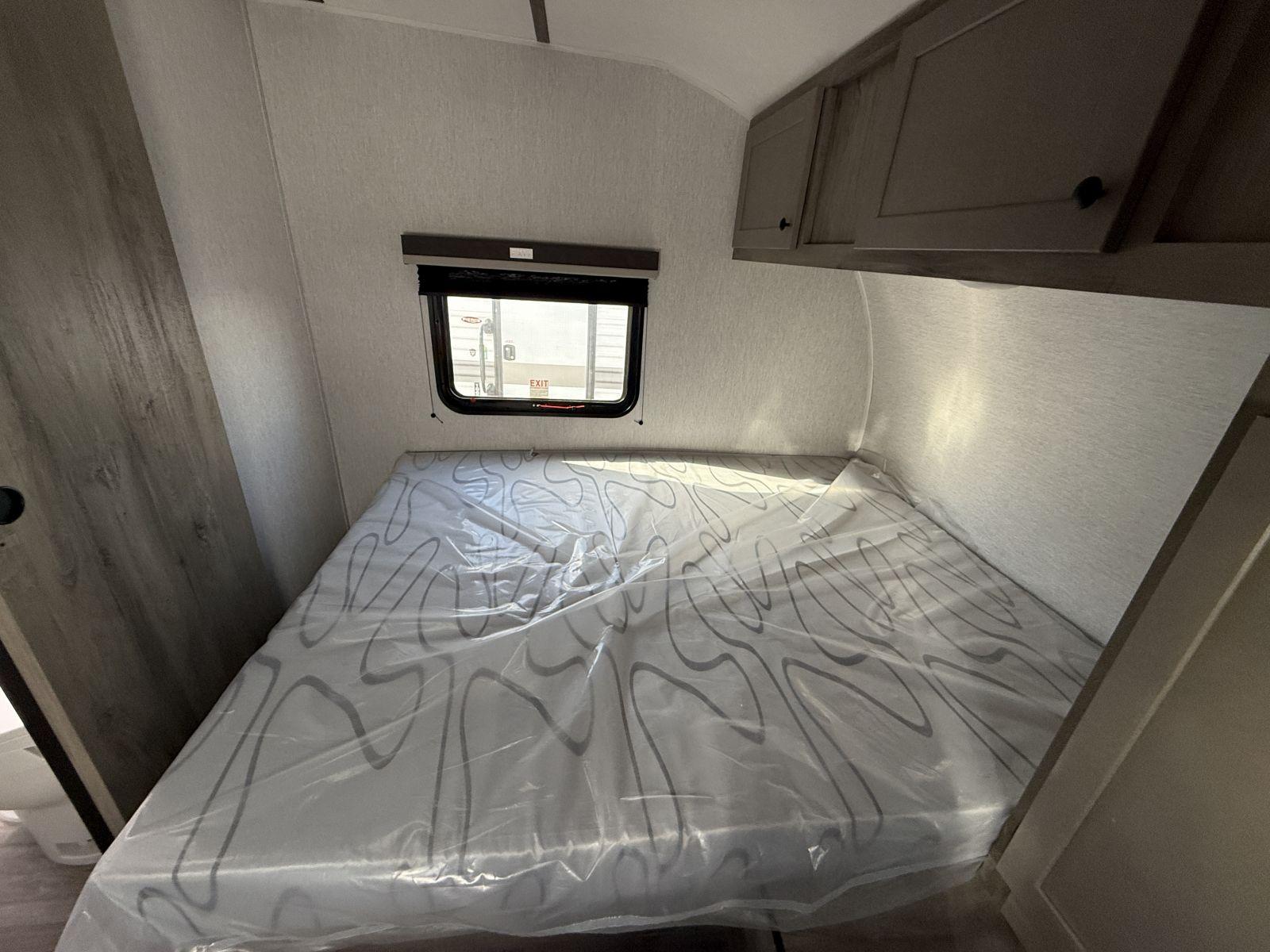 2026 Sunset Park RV 2026 Sunset Park RV Sun Lite Toy Hauler - thumbnail 20