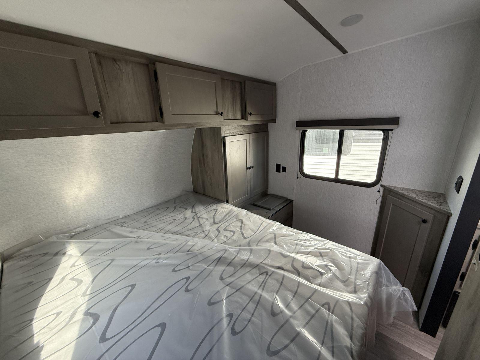 2026 Sunset Park RV 2026 Sunset Park RV Sun Lite Toy Hauler - thumbnail 21